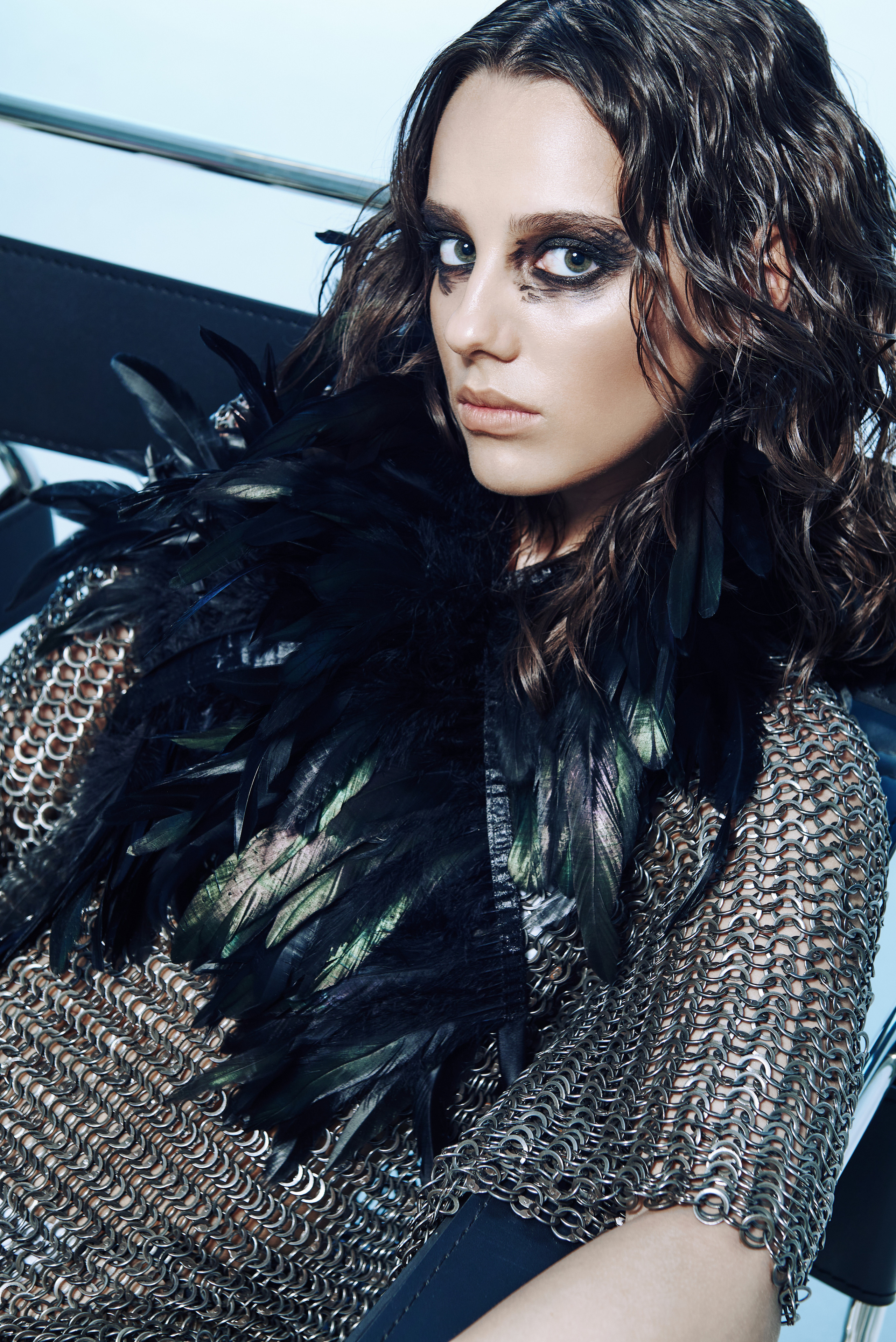 Love in metal. Z H U R A V L E V