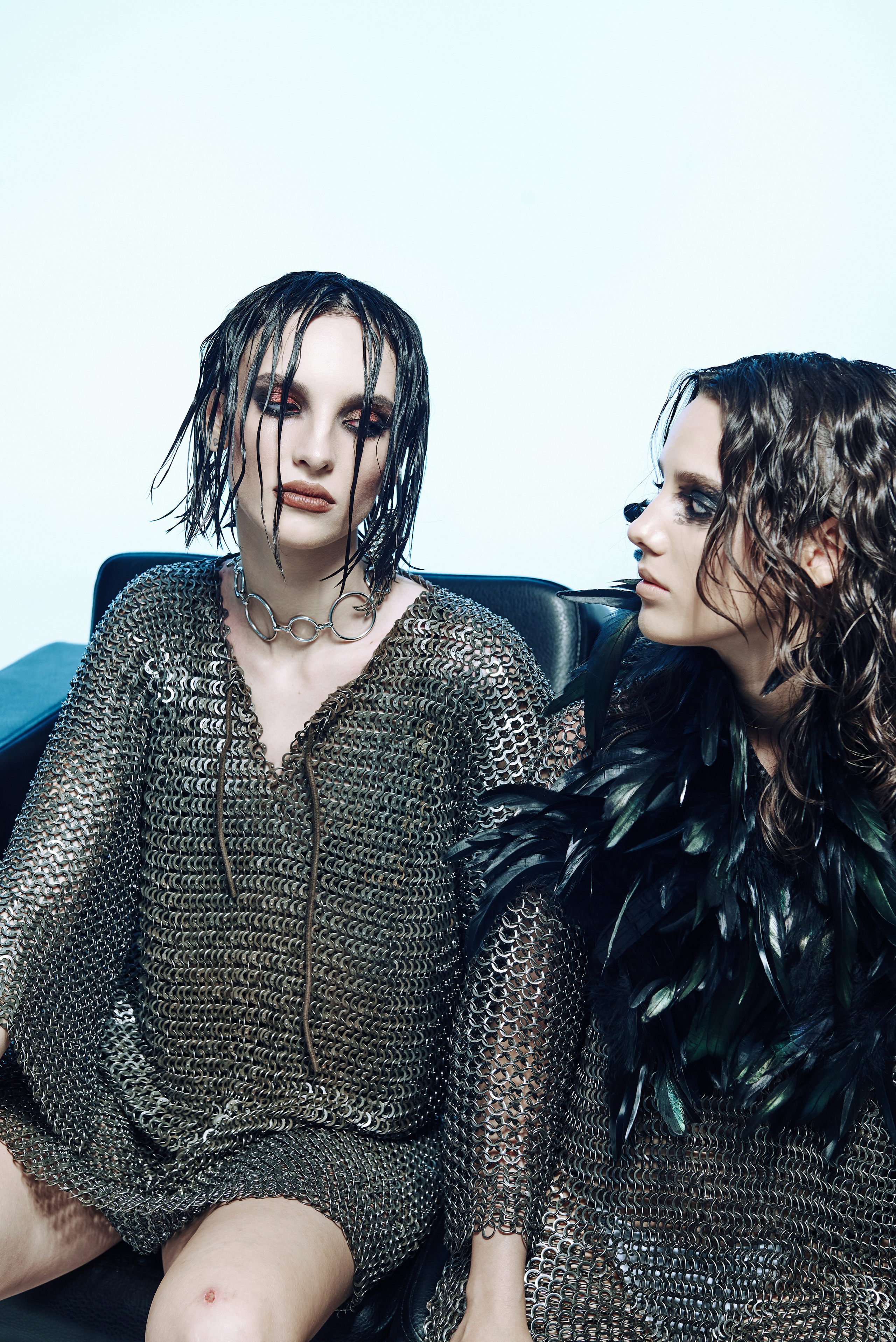 Love in metal. Z H U R A V L E V