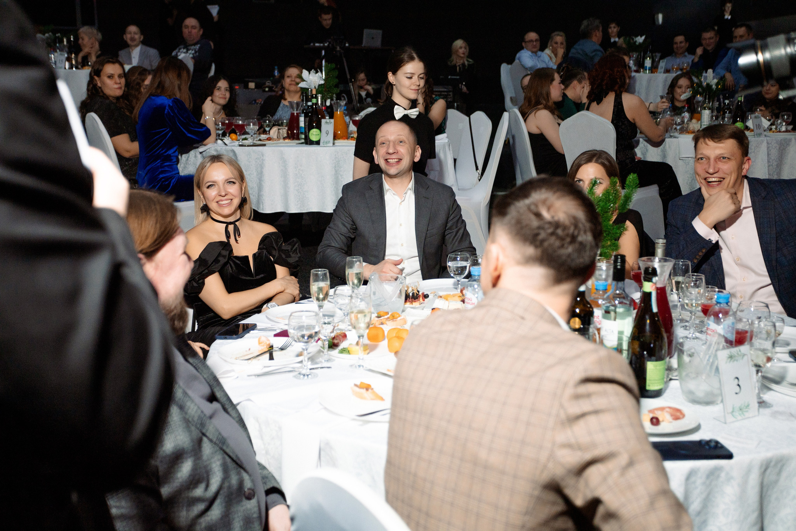 РЕПОРТАЖ: НОВЫЙ ГОД В ДК МЕТАЛЛУРГ. Профессиональный фотограф в Ижевске Леша Петров