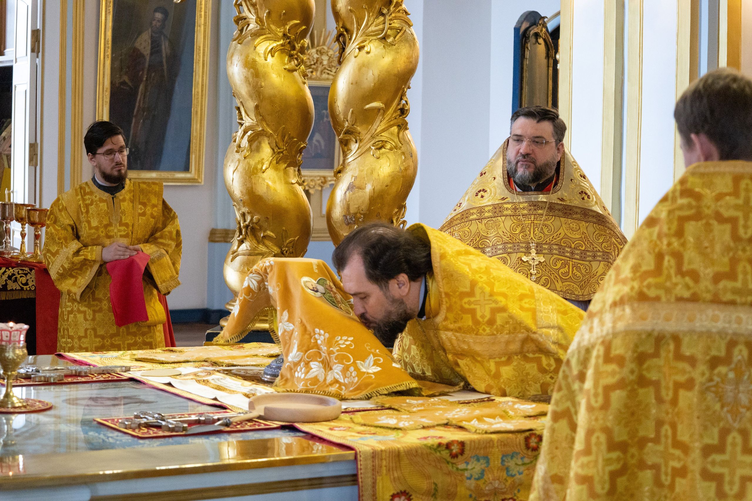 НЕДЕЛЯ 2-Я ПО ПЯТИДЕСЯТНИЦЕ. ВСЕХ СВЯТЫХ, В ЗЕМЛЕ РУССКОЙ ПРОСИЯВШИХ. НИКОЛО-БОГОЯВЛЕНСКИЙ МОРСКОЙ СОБОР