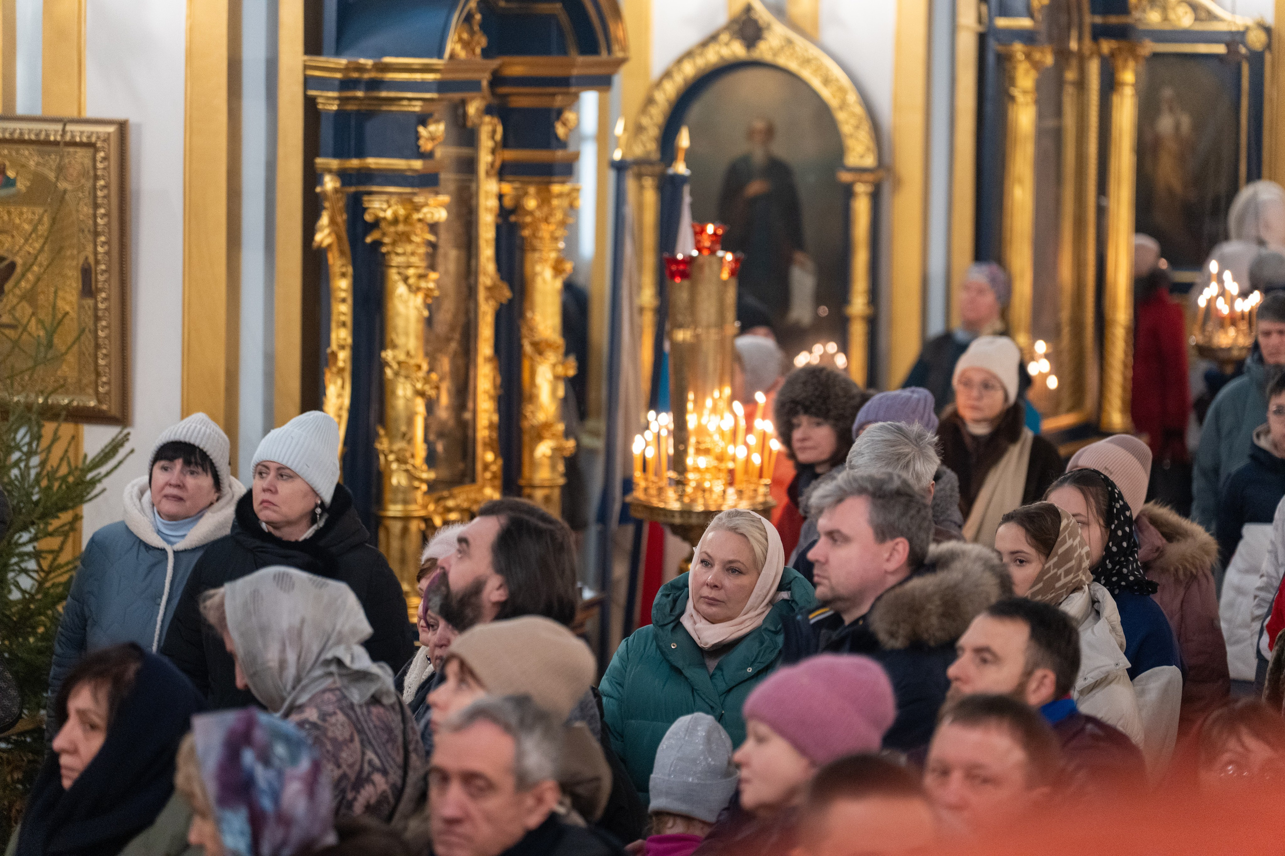 Праздничное бдение в Николо-Богоявленском морском соборе. НИКОЛО-БОГОЯВЛЕНСКИЙ МОРСКОЙ СОБОР