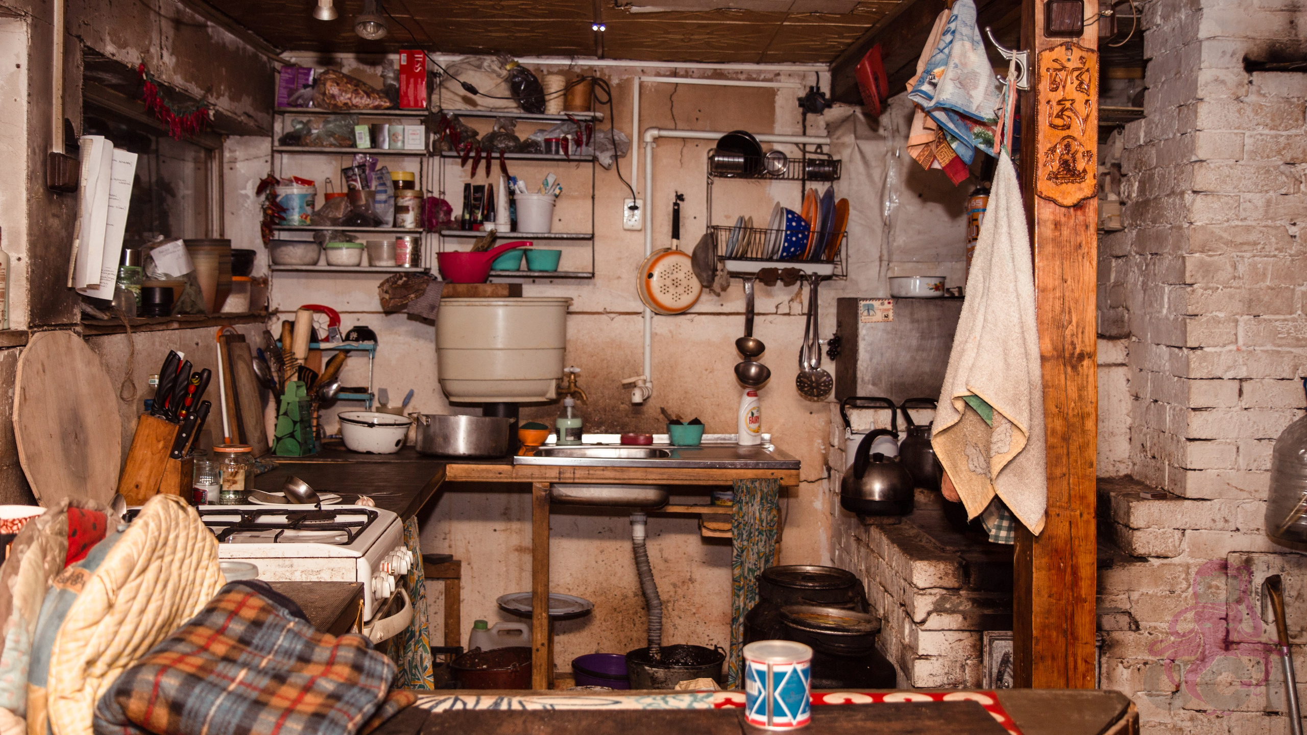 Буддистский монастырь Шад Тчуп Линг. Предметный и репортажный фотограф Алексей Кротов