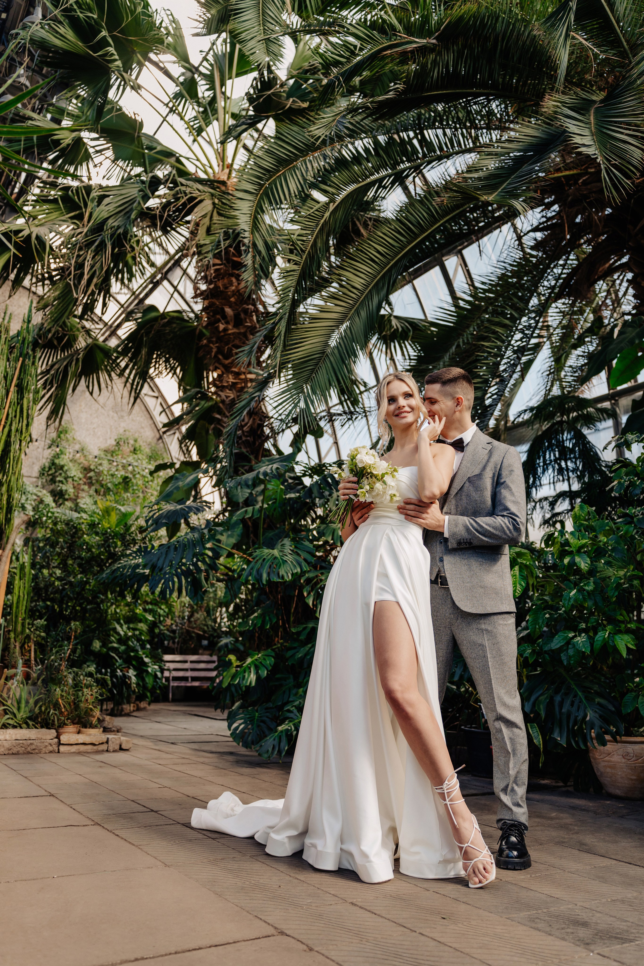 Свадебная в оранжерее. Михаил и Виктория. Фотограф Сергей Лукьяненко