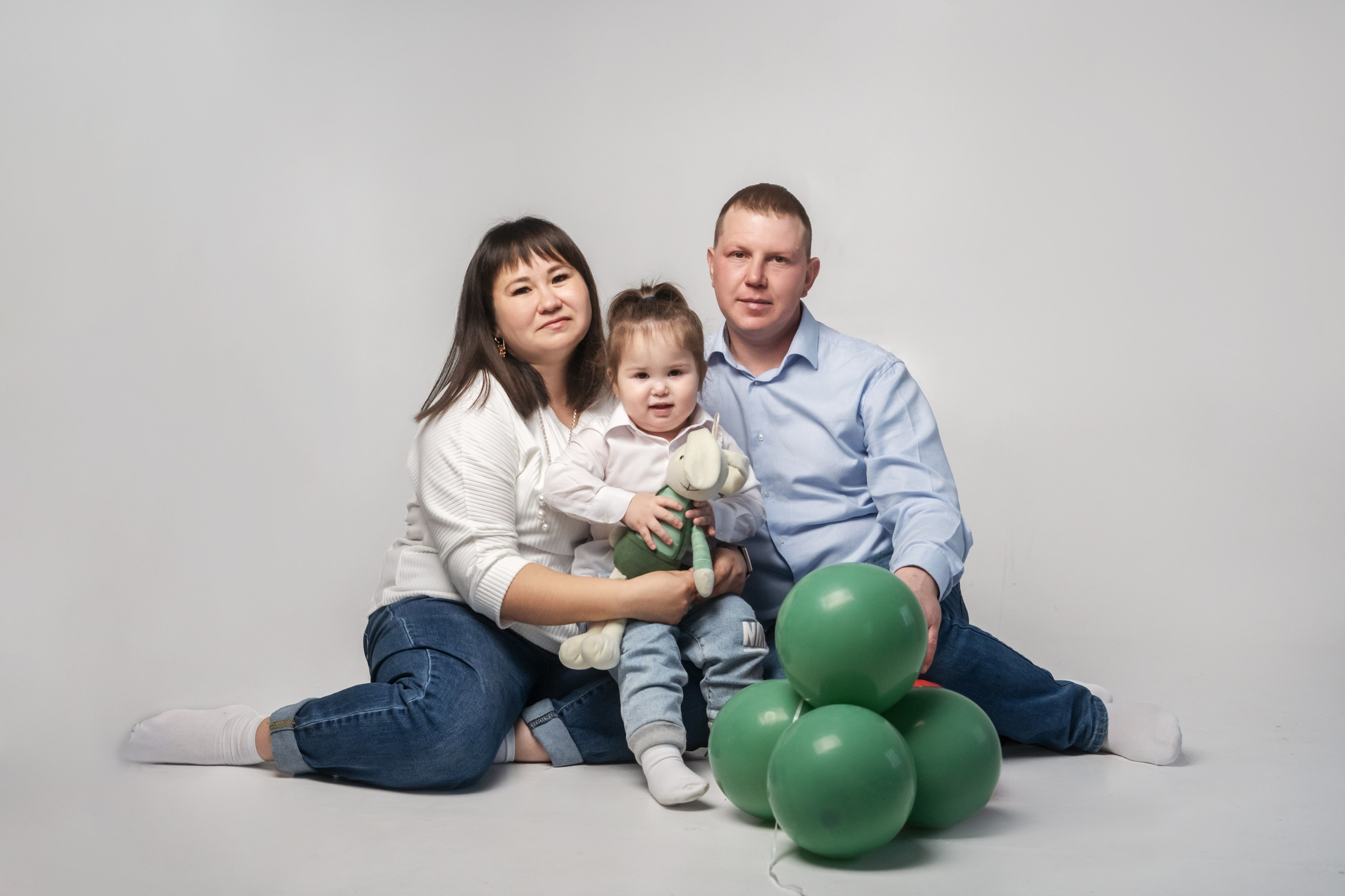 Съемка в студии. Мила Посвит Фотограф новорожденных в Тобольске