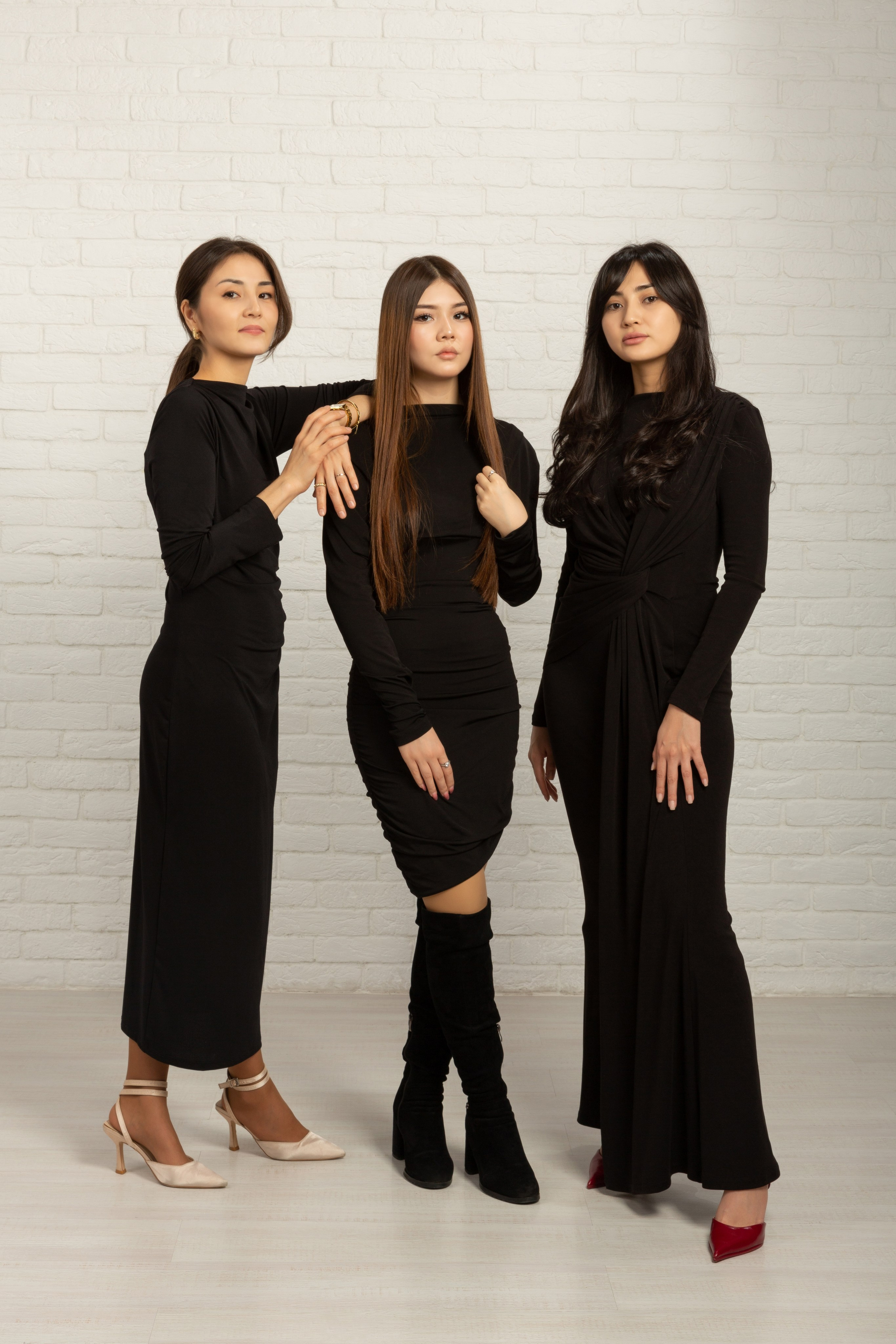 Фотосессия для большой семьи Алматы. Фотостудия Алматы. Семейная и детская фотостудия Family studio.Фотограф Алматы