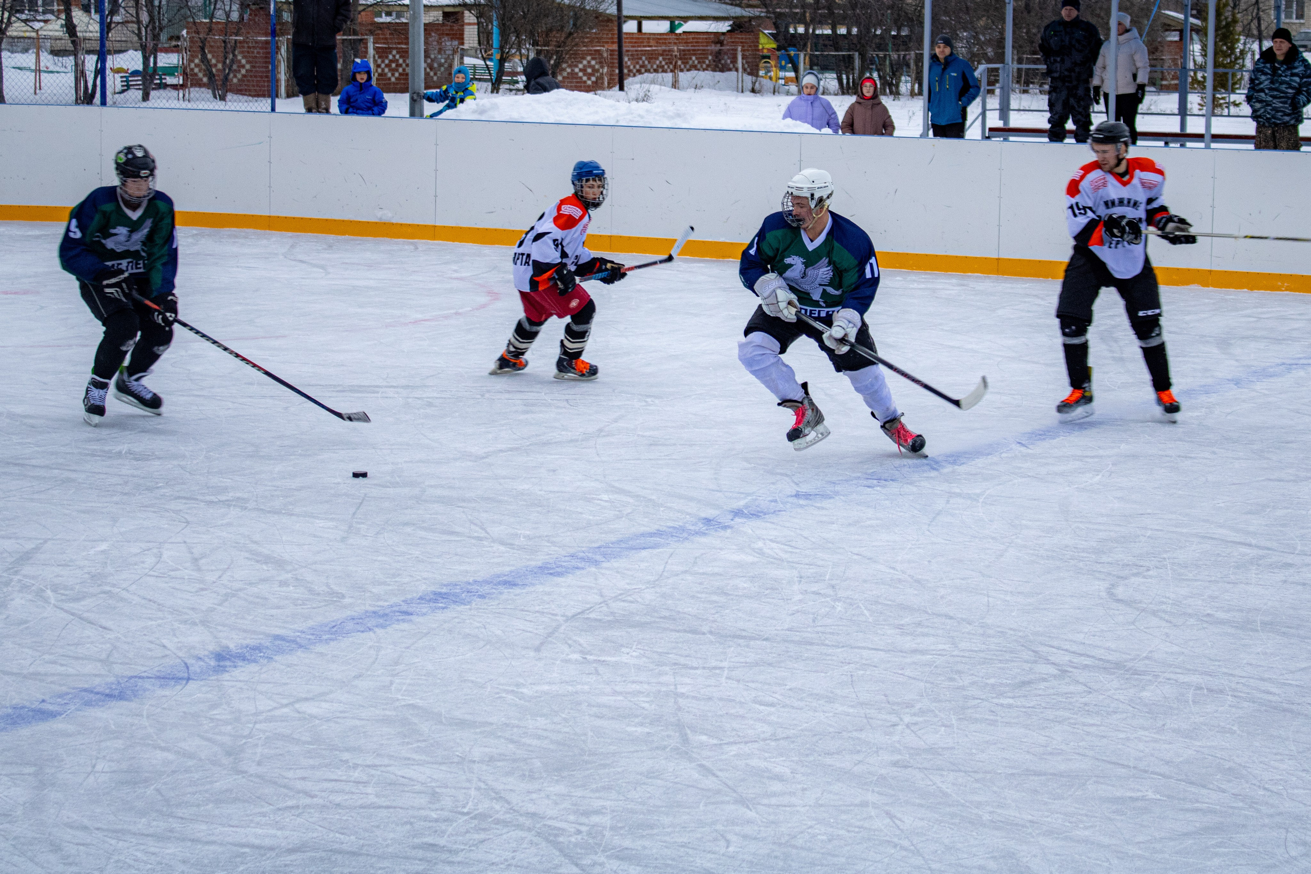 Хоккей г.п Атиг-г.Нижние Серги