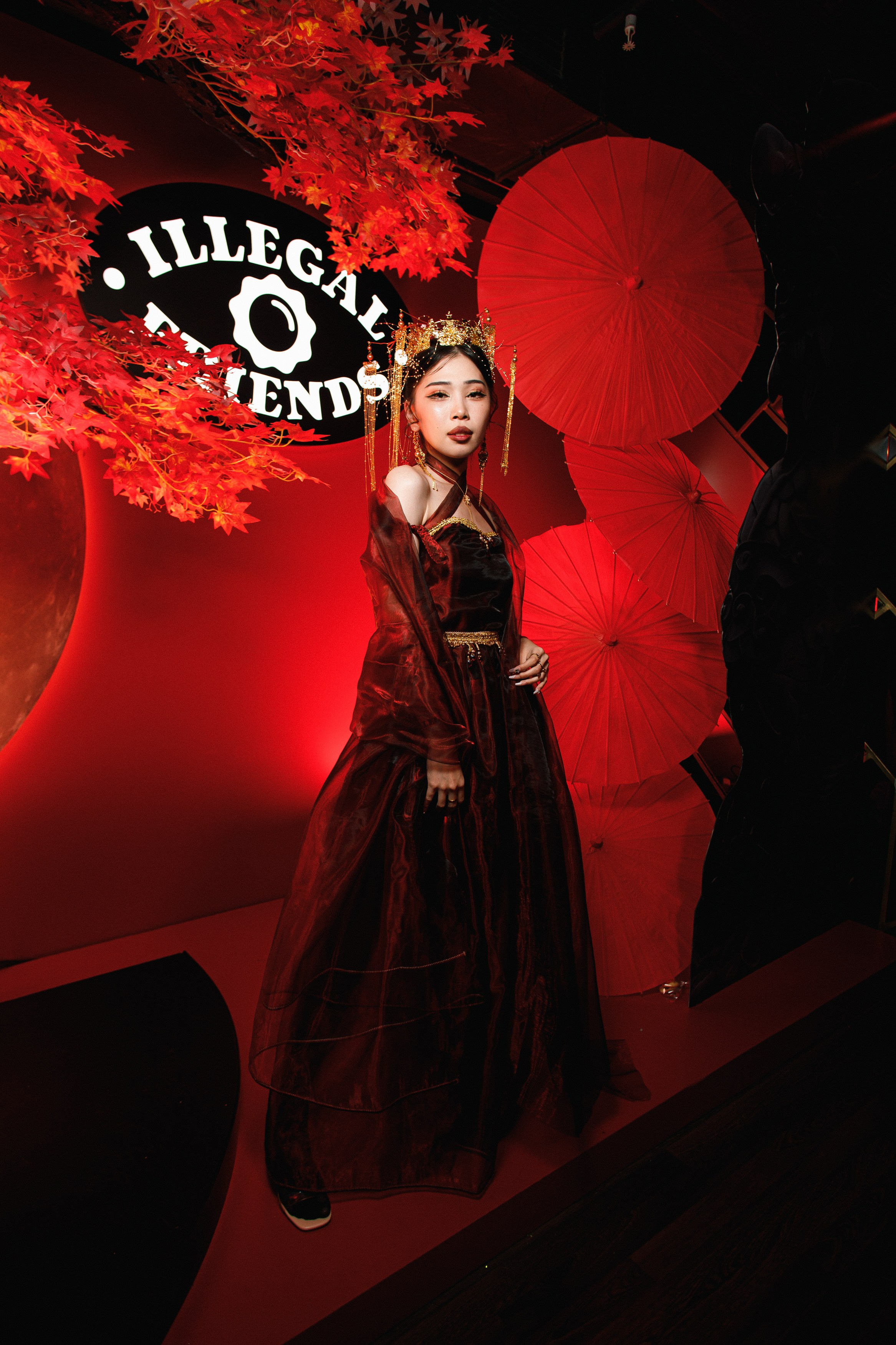 ILLEGAL FRIENDS | ASIA. СВОИ. ФОТООТЧЕТЫ-СОБЫТИЯ-МЕСТА