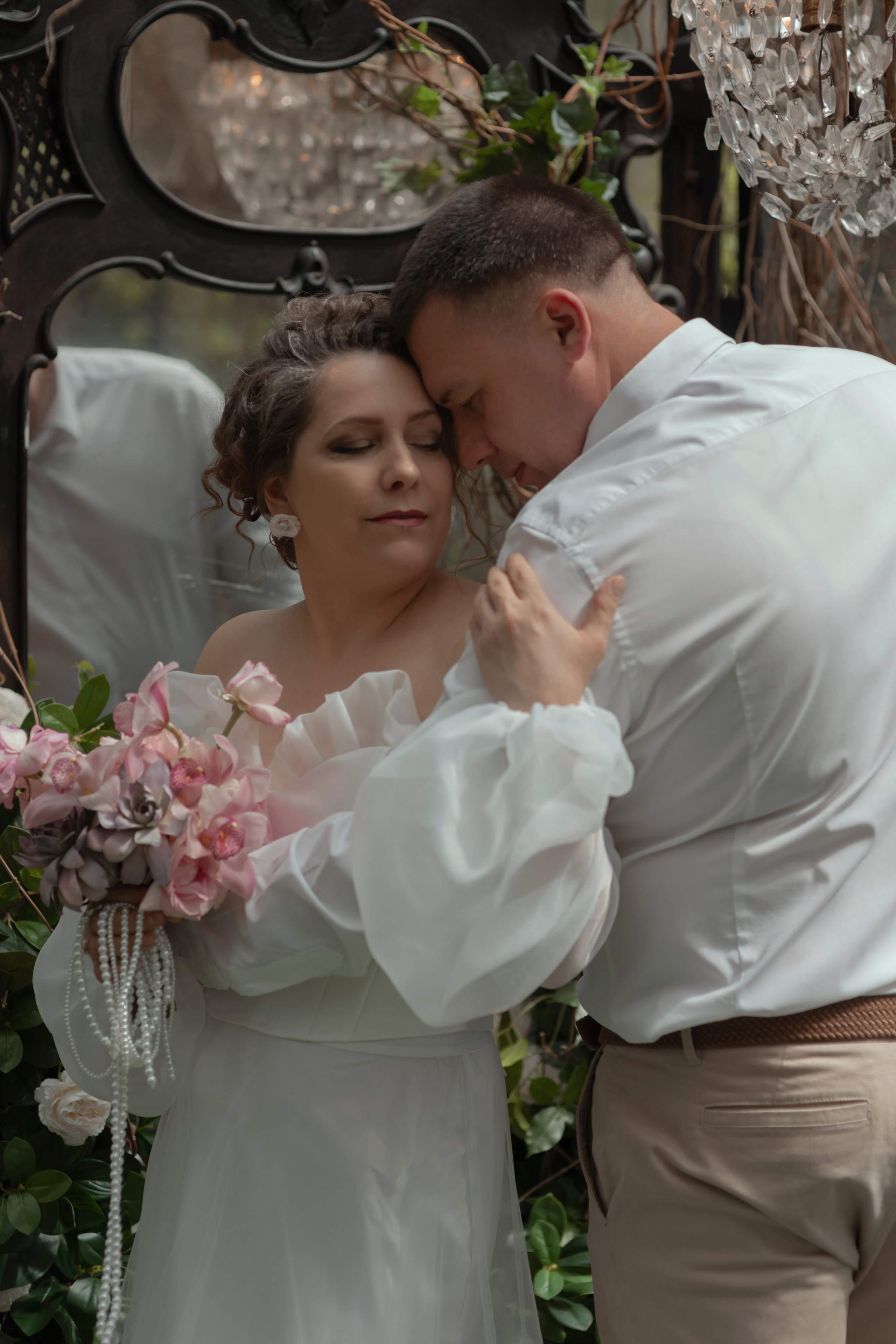 Александра и Тимофей 19 лет вместе. Главная