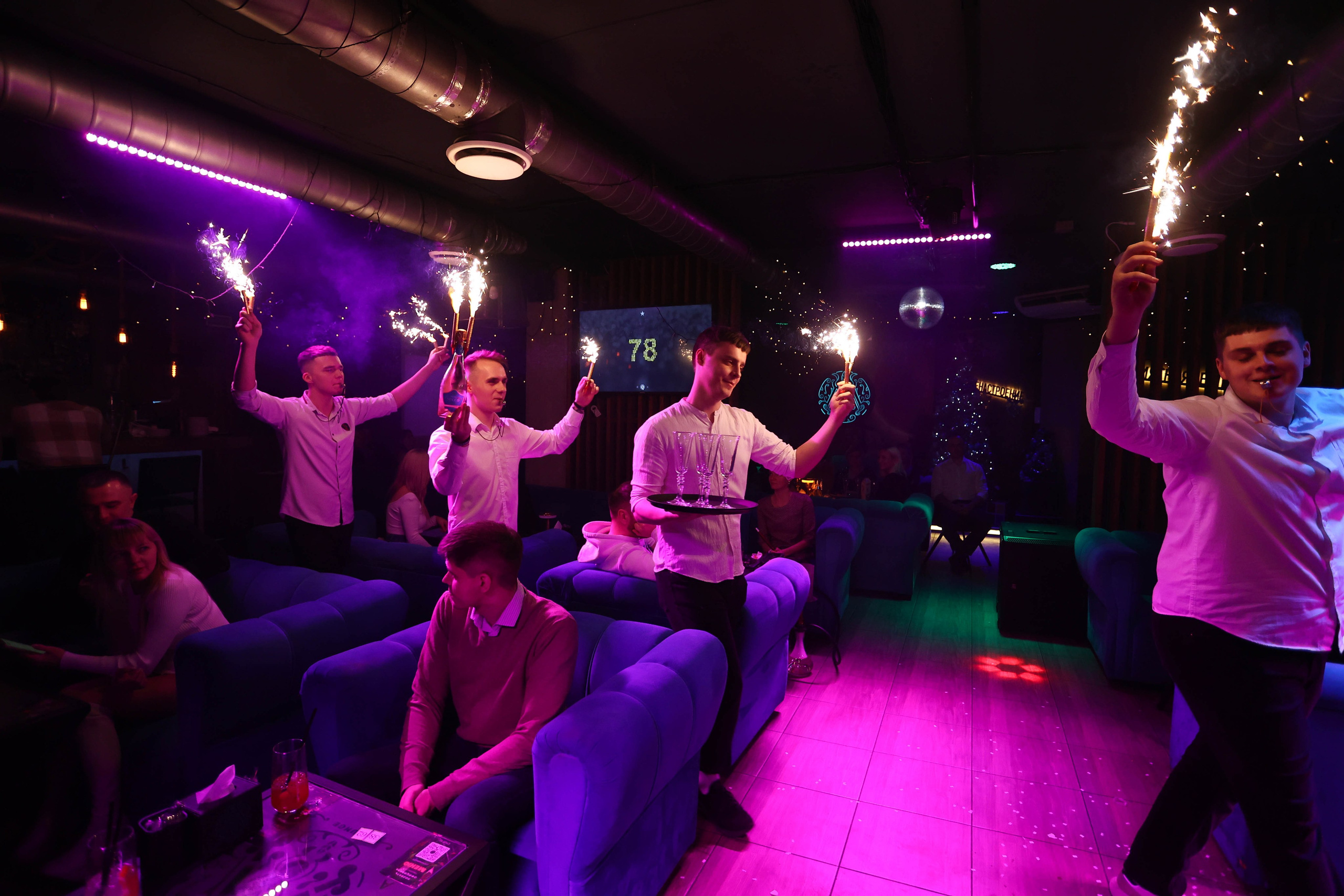 16/12/23 Новогоднее караоке в Мята Спортивная. Мята Спортивная — Кальянная, караоке, бар в Минске