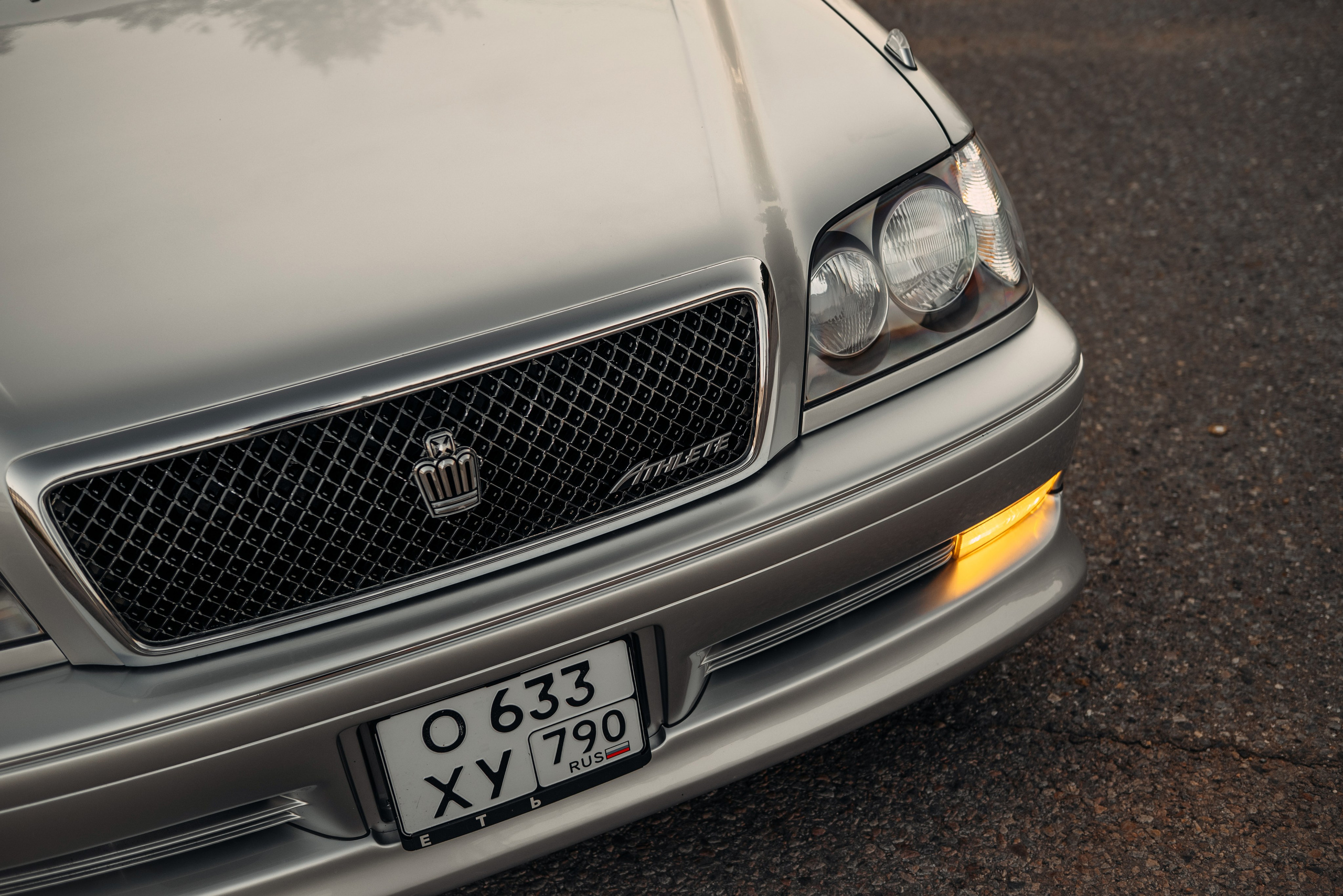 Toyota Crown Estate Athlete V JZS171W. DeLorein