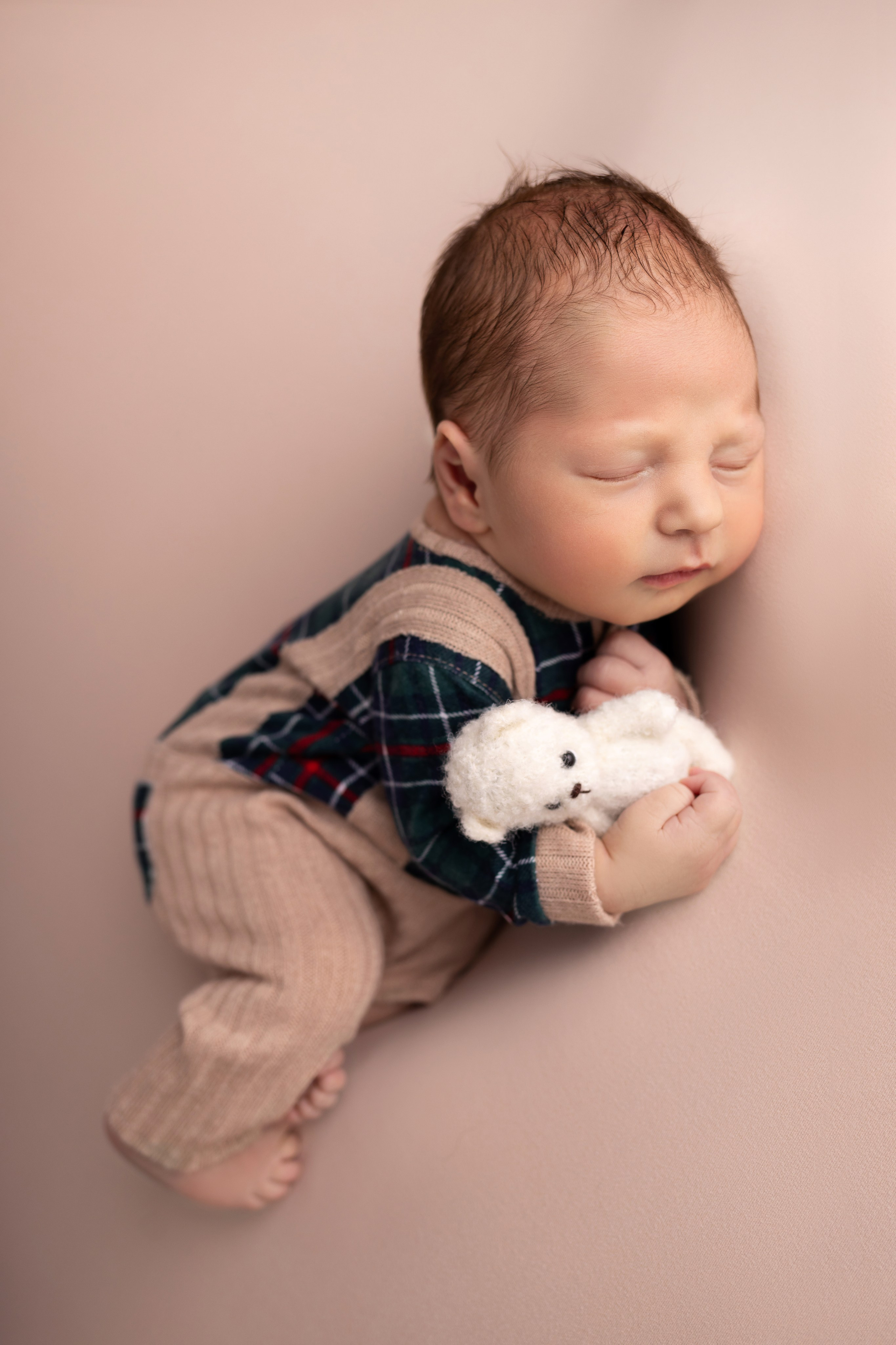 Классическая фотосессия малыша. Фотограф новорожденных малышей в Омске и Омской области Эльвира Камаева