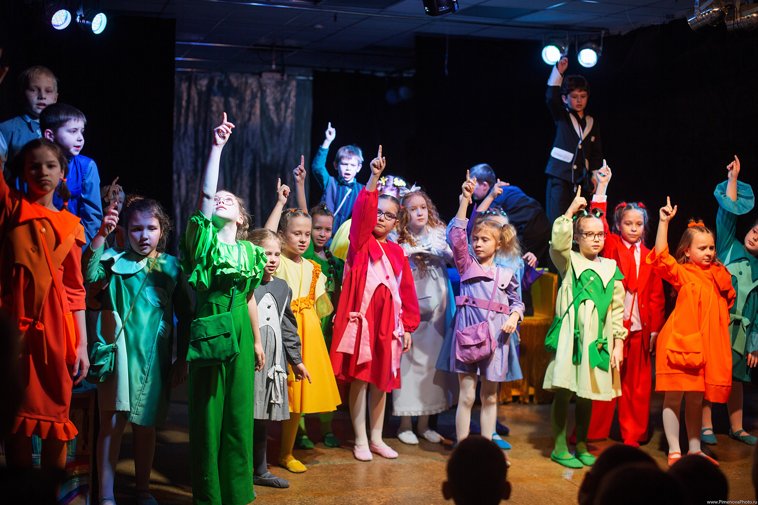 Карандаши «Театрум» ДТЦ, февраль. Семейный и детский фотограф в Петрозаводске