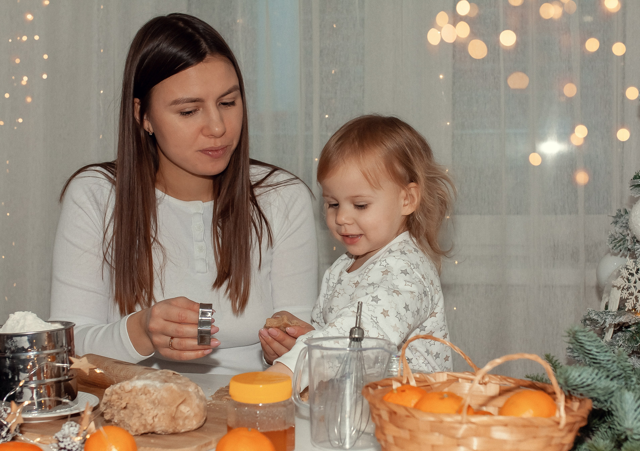 Таня и Ариша. Имбирные печеньки. Профессиональный фотограф, Москва |Видное Елена Елизарова