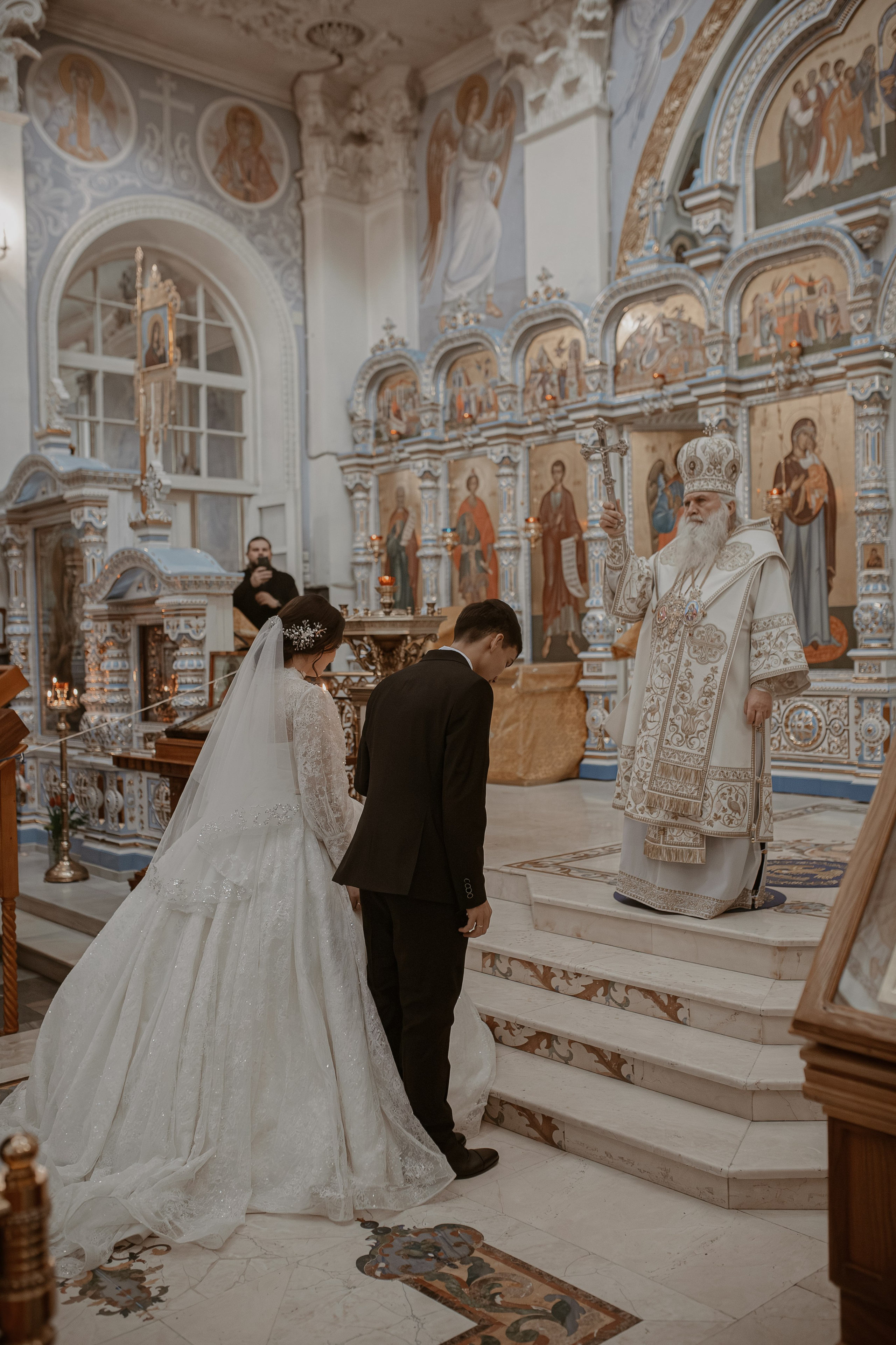 Митрополит Викентий совершил таинство Венчания. Фотограф на Крещение и Венчание в Ташкенте