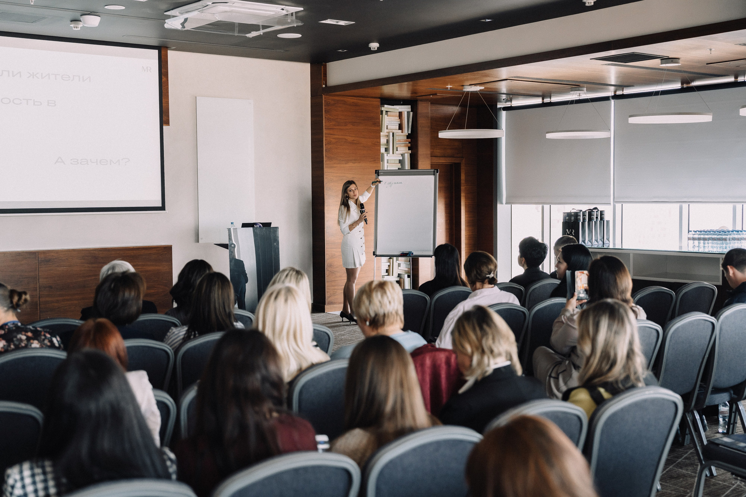 Застройщики Москвы MR (МАРРИОТ). Свадебный и репортажный фотограф в Воронеже Роман Янко