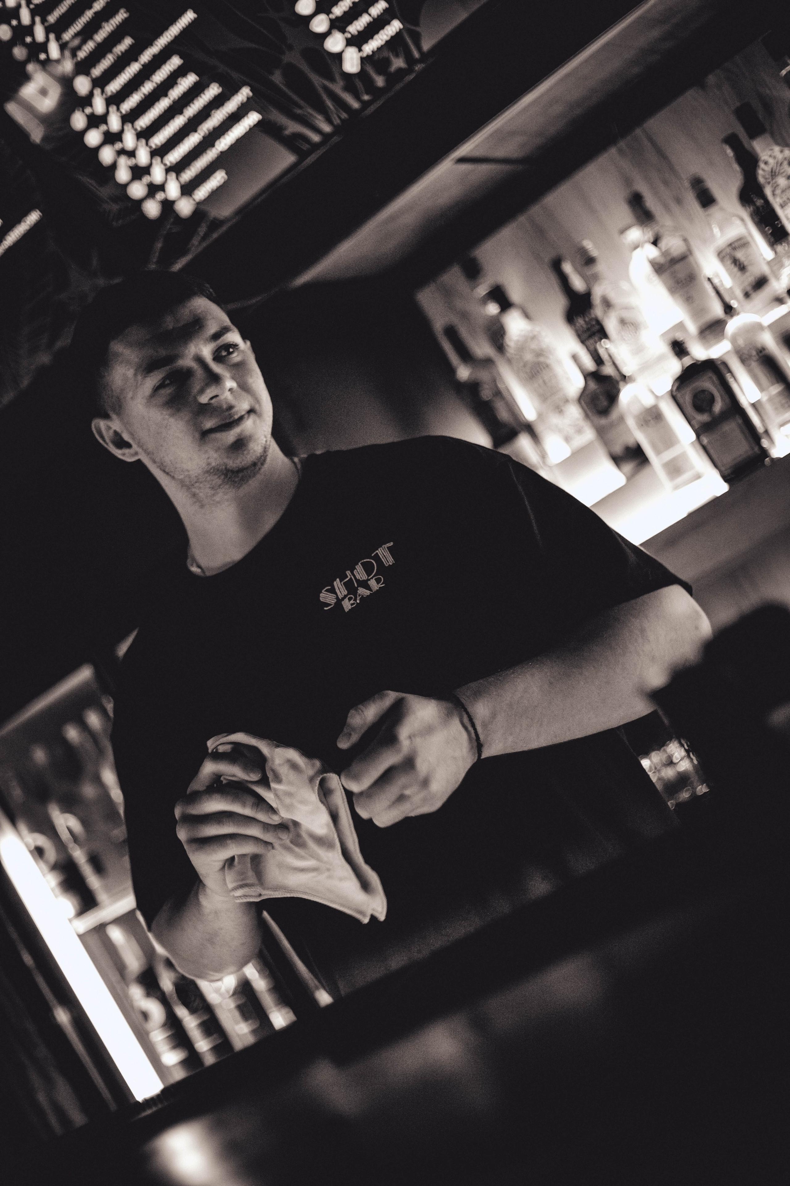 Шот Бар. Уличный фотограф Города N