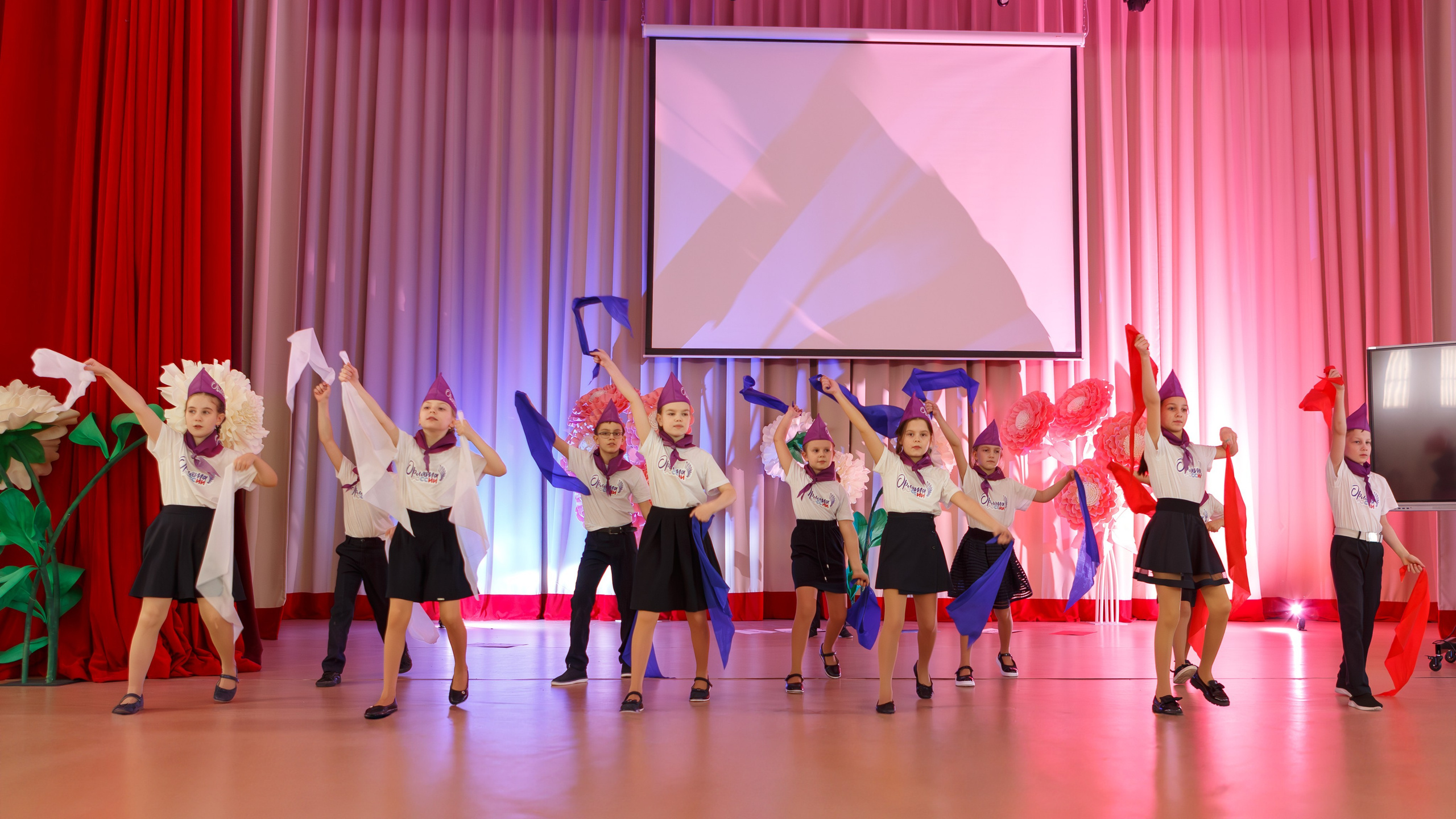 Движение Орлята России г. Подольск. Выпускные альбомы и школьный фотограф в Подольске, Троицке, Щербинке, Москве и Московской области