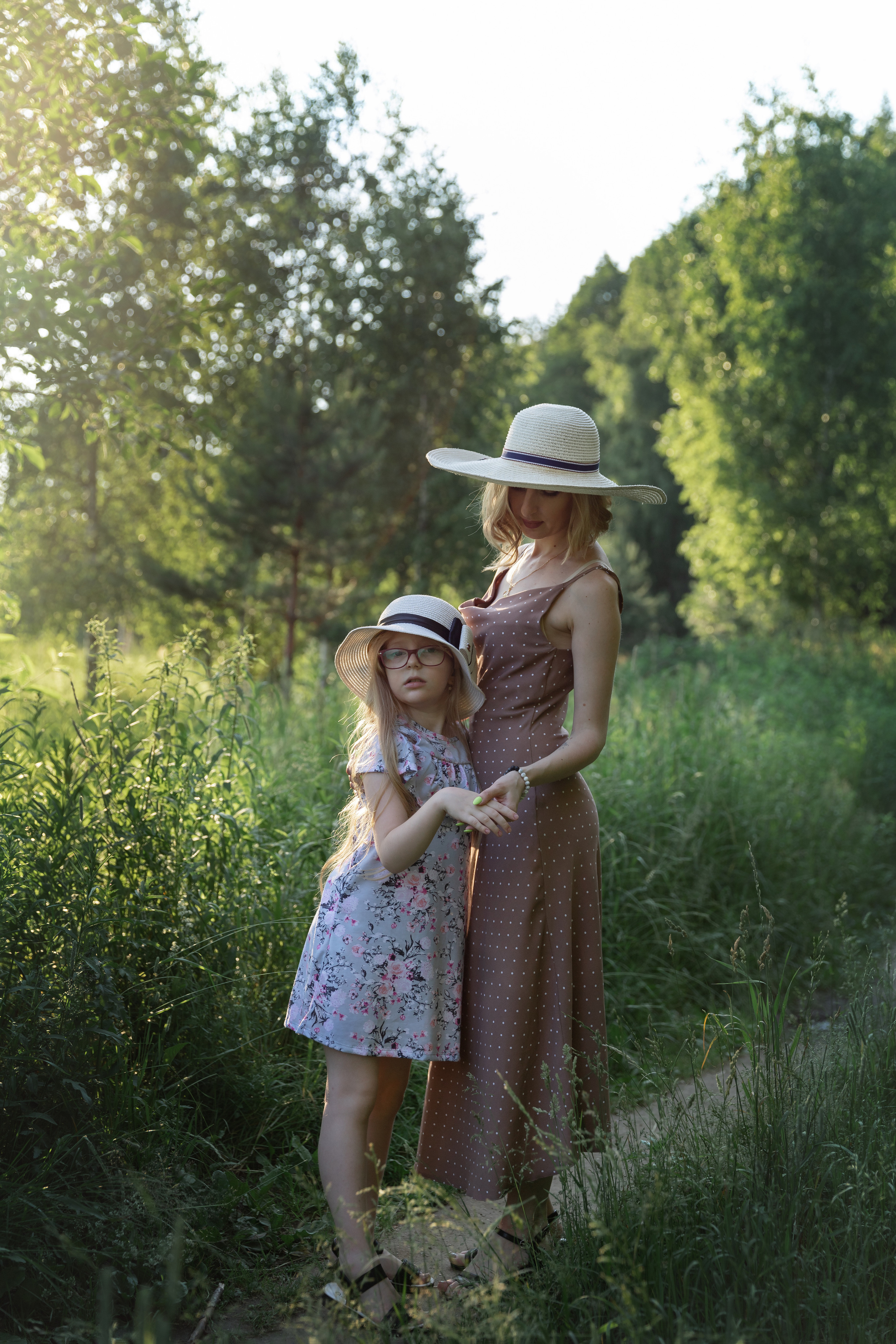 Фотопрогулка мамы и дочки