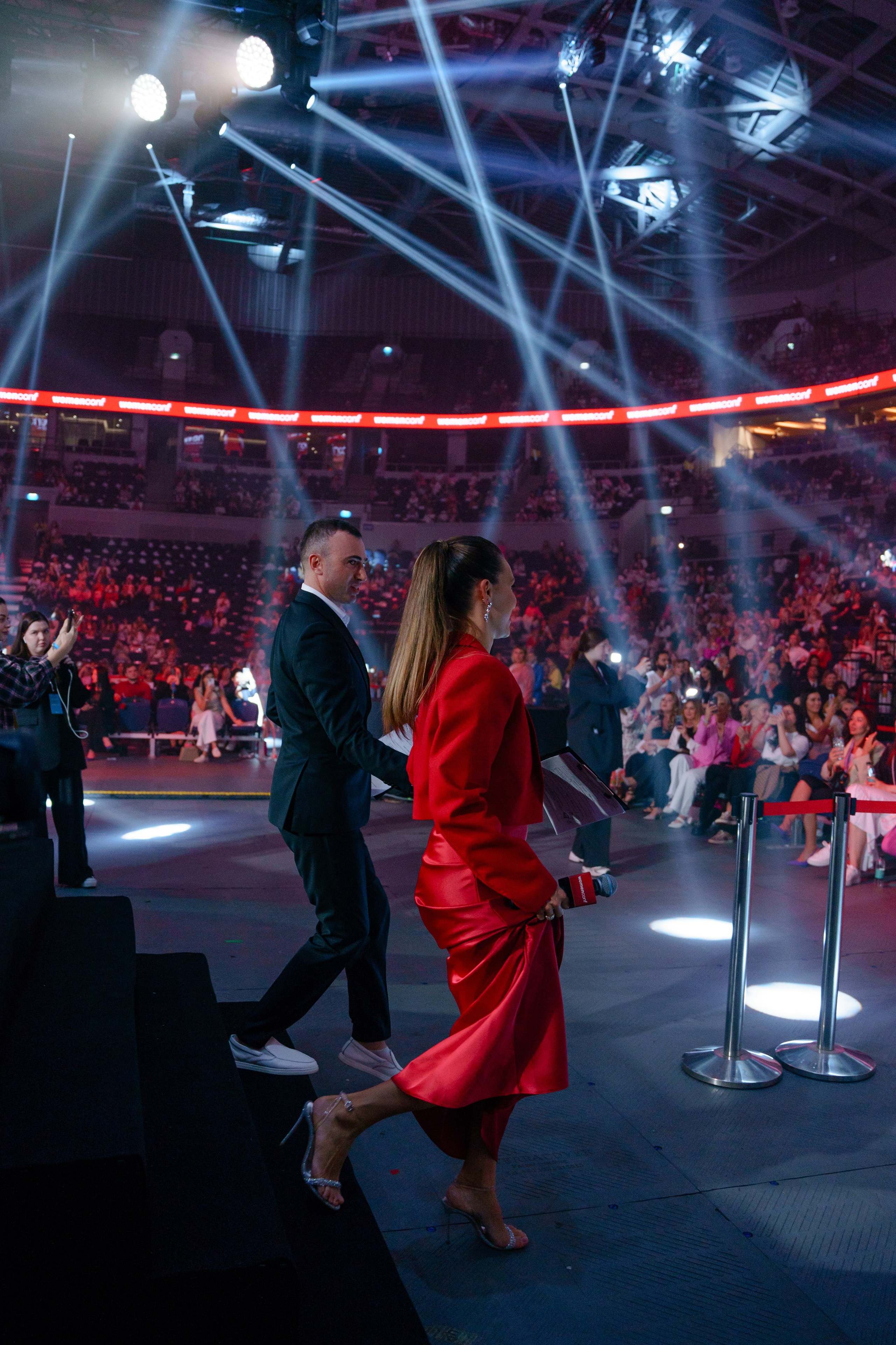 Фотограф на самую масштабную женскую конференцию в России WomenConf. Репортажный фотограф Москва Сергей Дружинин