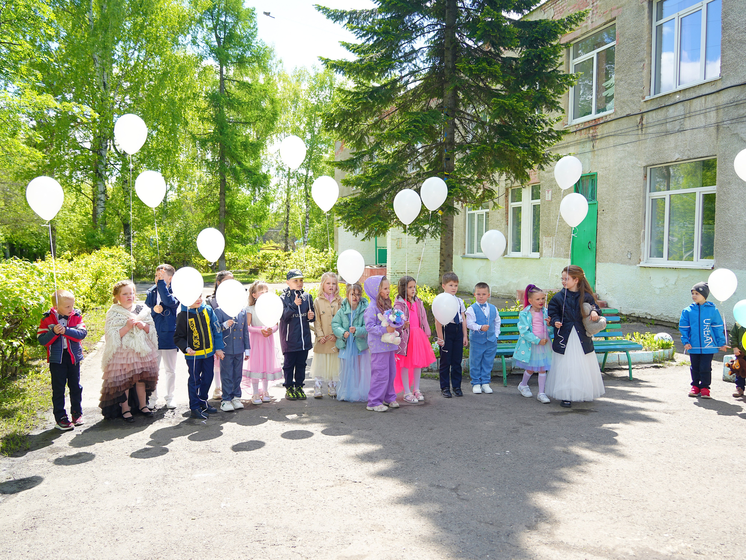 Фотосъемка видеосъёмка фотограф видеооператор новогодних утренников  в. Фотограф, видеооператор Нина Коршунова