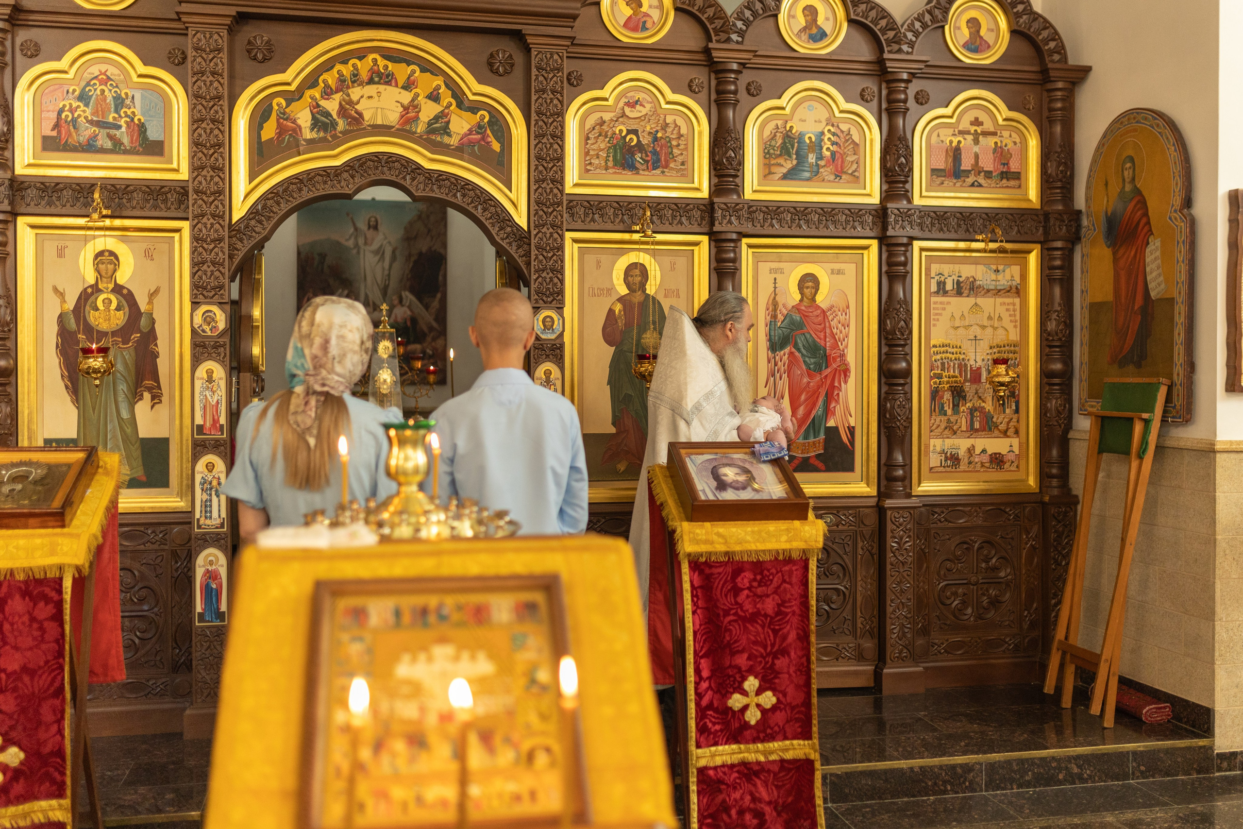 Крещение, Храм во имя Всемилостивого Спаса (на Звёздочке). Фотограф новорожденных. Детский и семейный фотограф Марьяна Юдина