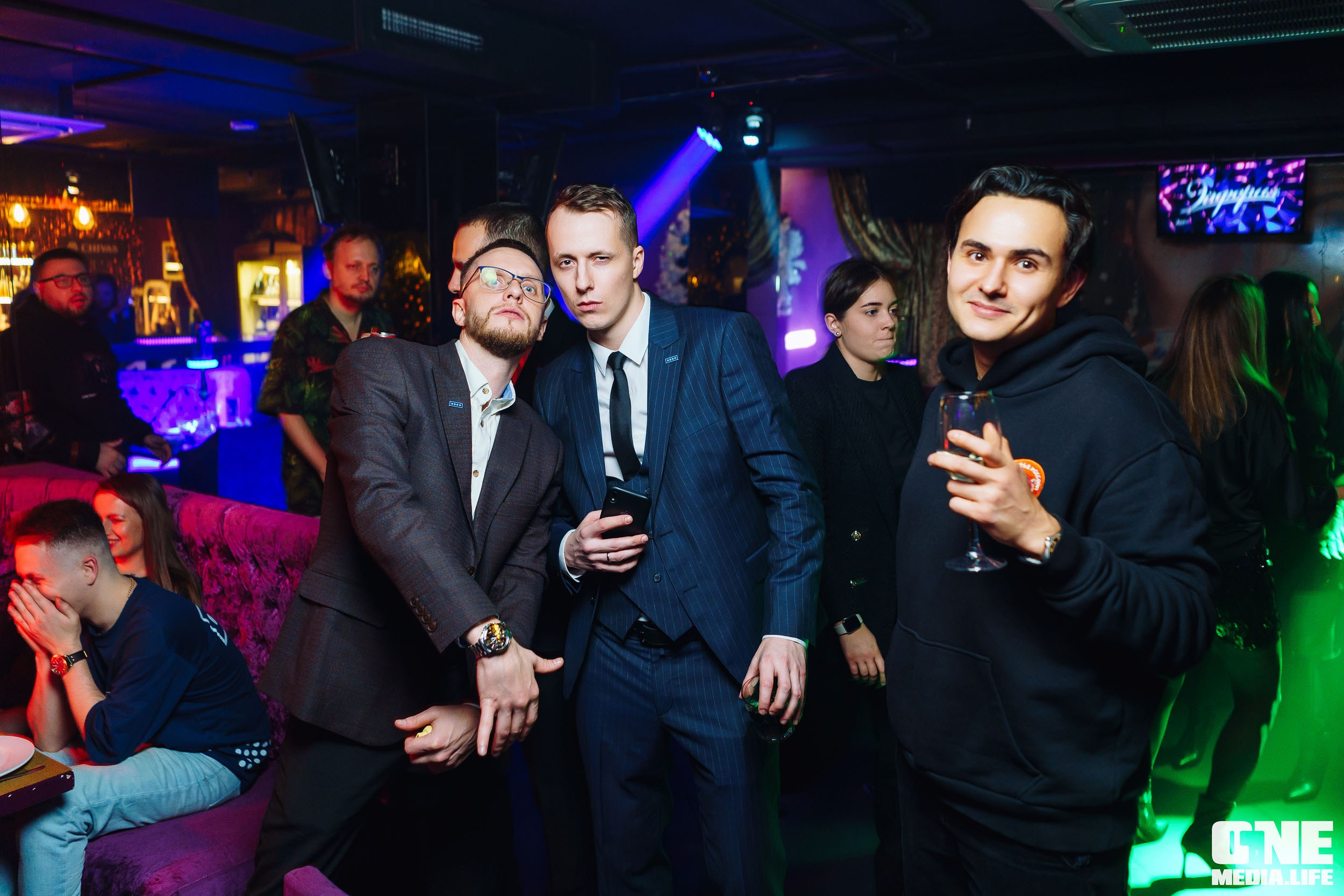 Фоторепортаж из караоке-клуба Эйфория. One Media Life: фоторепортажи, фотоотчеты с мероприятий и заведений
