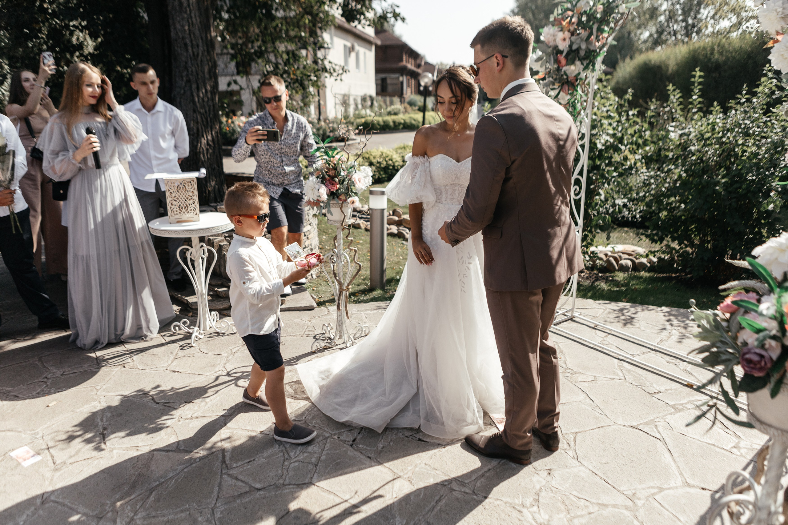 Свадебный фотограф Уфа — Руслан ГабдлисламовЖивые эмоции, красивые кадры, воспоминания на всю жизнь.Работаю по всей Республике Башкортоста. Свадебный фотограф Уфа Руслан Габдлисламов