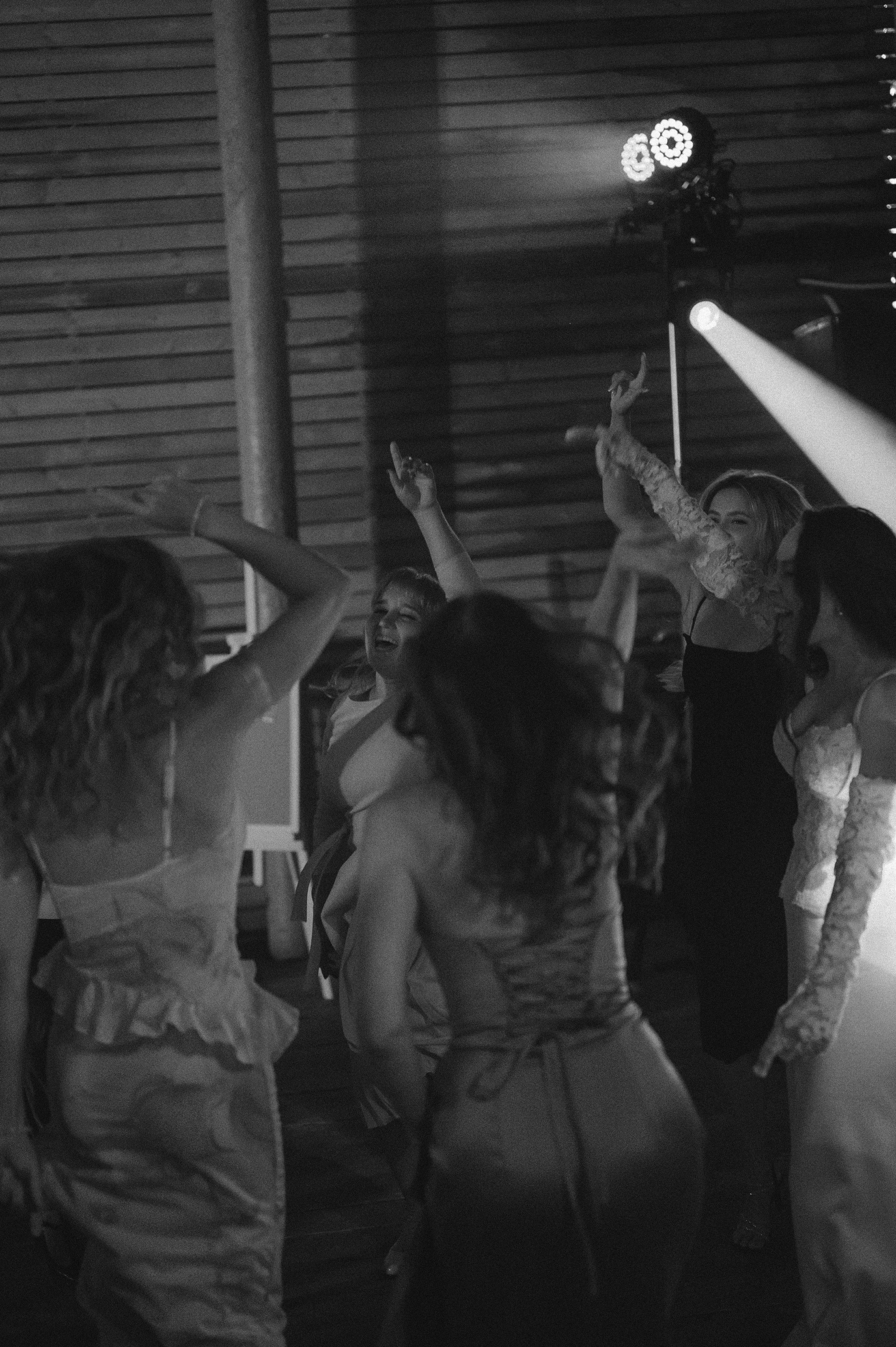 «Дождь за окном, счастье — внутри». Свадебный и семейный фотограф в Чебоксарах Ирина Левнер