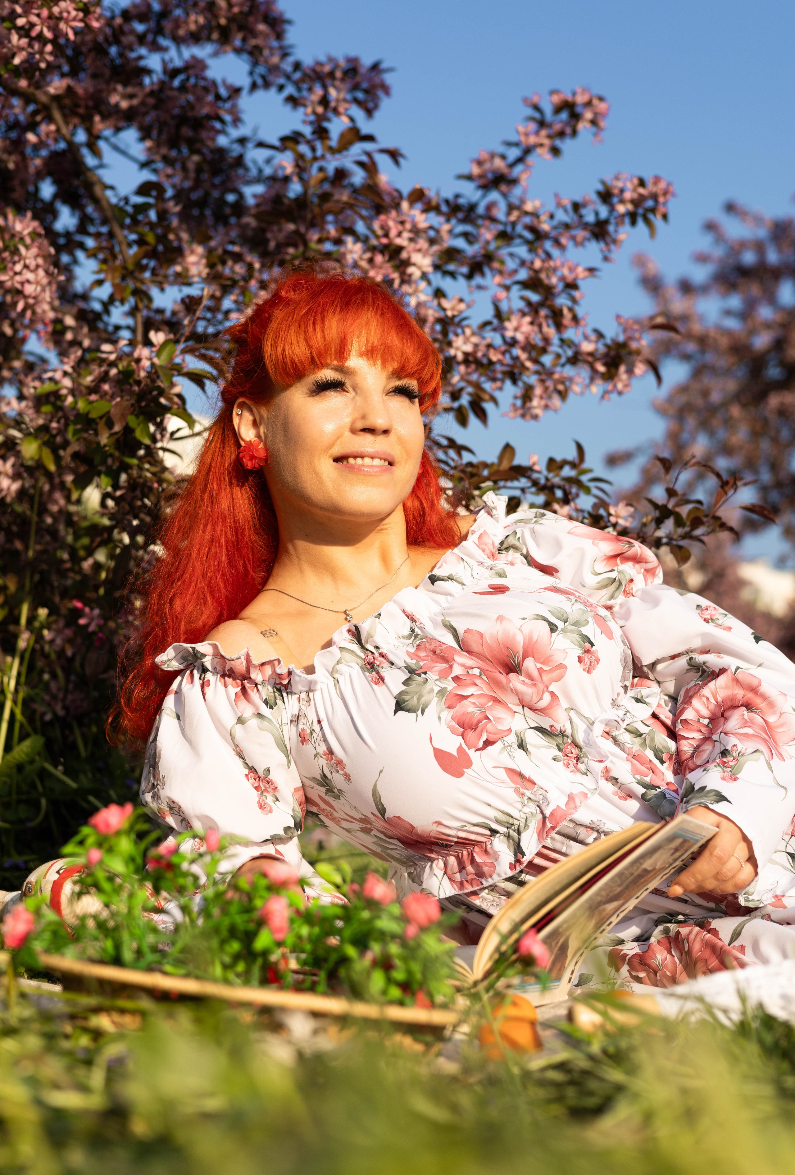 Алена. Цветение яблони. Портретный фотограф Панферова Регина г. Санкт-Петербург, г. Казань