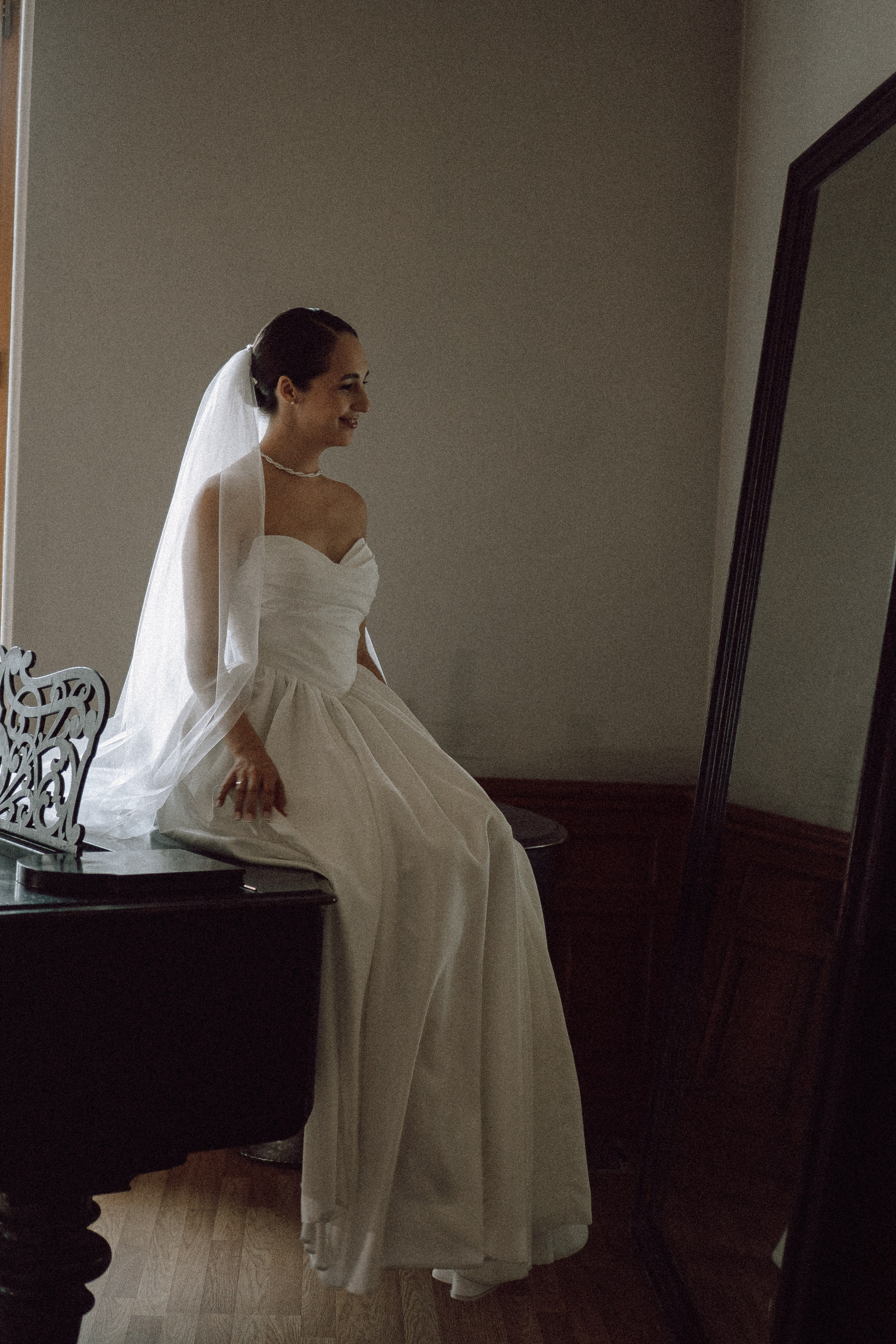 СВАДЕБНАЯ ПРОГУЛКА В САНТК-ПЕТЕРБУРГЕ (ИСАКИЕВСКИЙ СОБОР, ЗИМНЯЯ КАНАВКА, ЭРМИТАЖ И БОЛЬШАЯ МОРСКАЯ УЛИЦА). Профессиональный фотограф, Санкт-Петербург — Виктория Богомолова