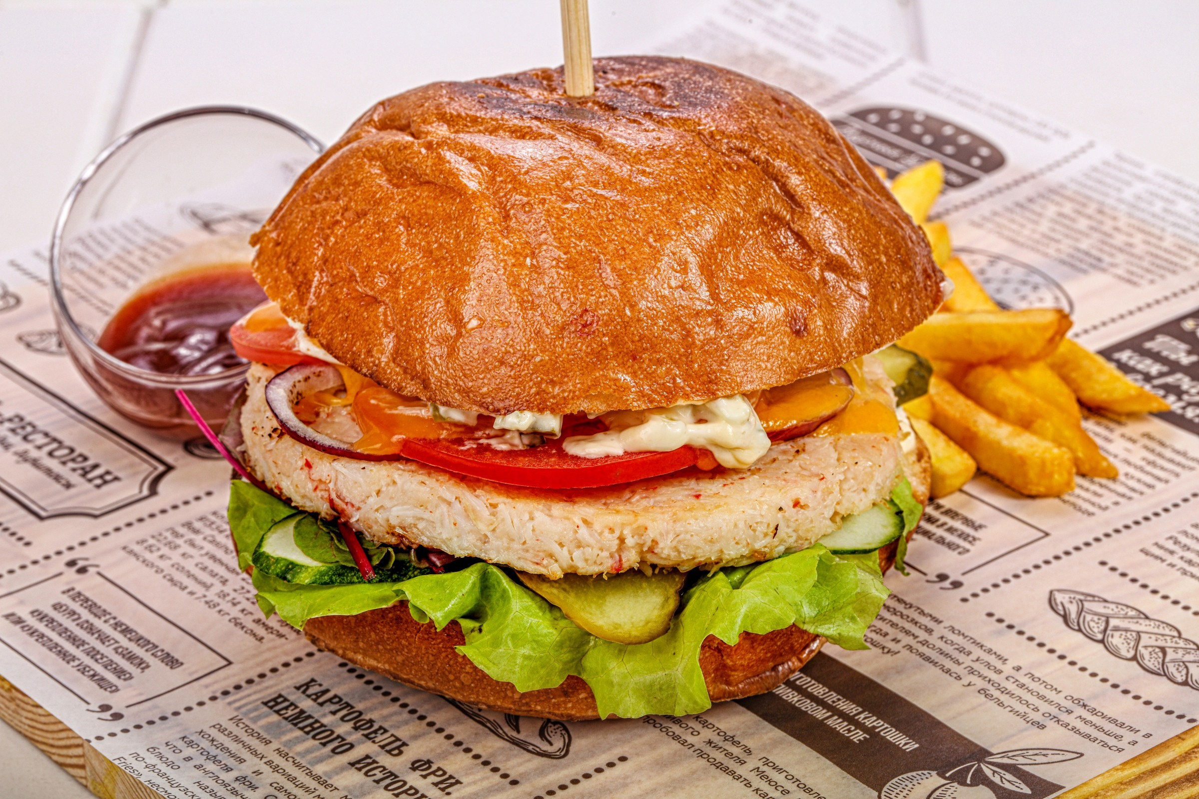 Фотосъемка бургеров и гамбургеров. Заказ по тел.: +7 (906) 006-90-22. Фуд-фотограф Андрей Старостин — съемка еды в Москве. 9000 руб. в час