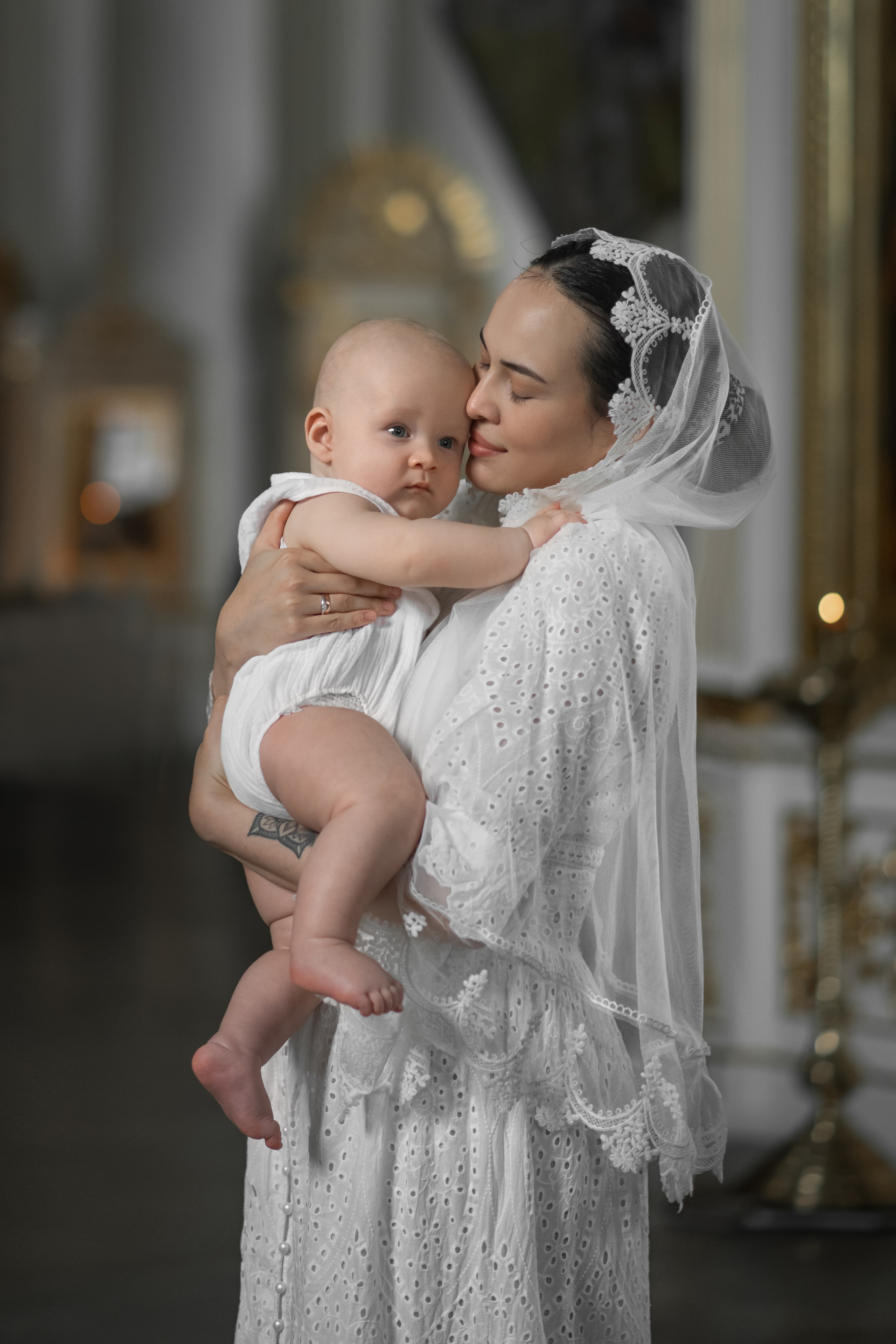 Крещение в Троице-Измайловском соборе. Фотограф на крещение и венчание, семейный фотограф в Санкт-Петербурге