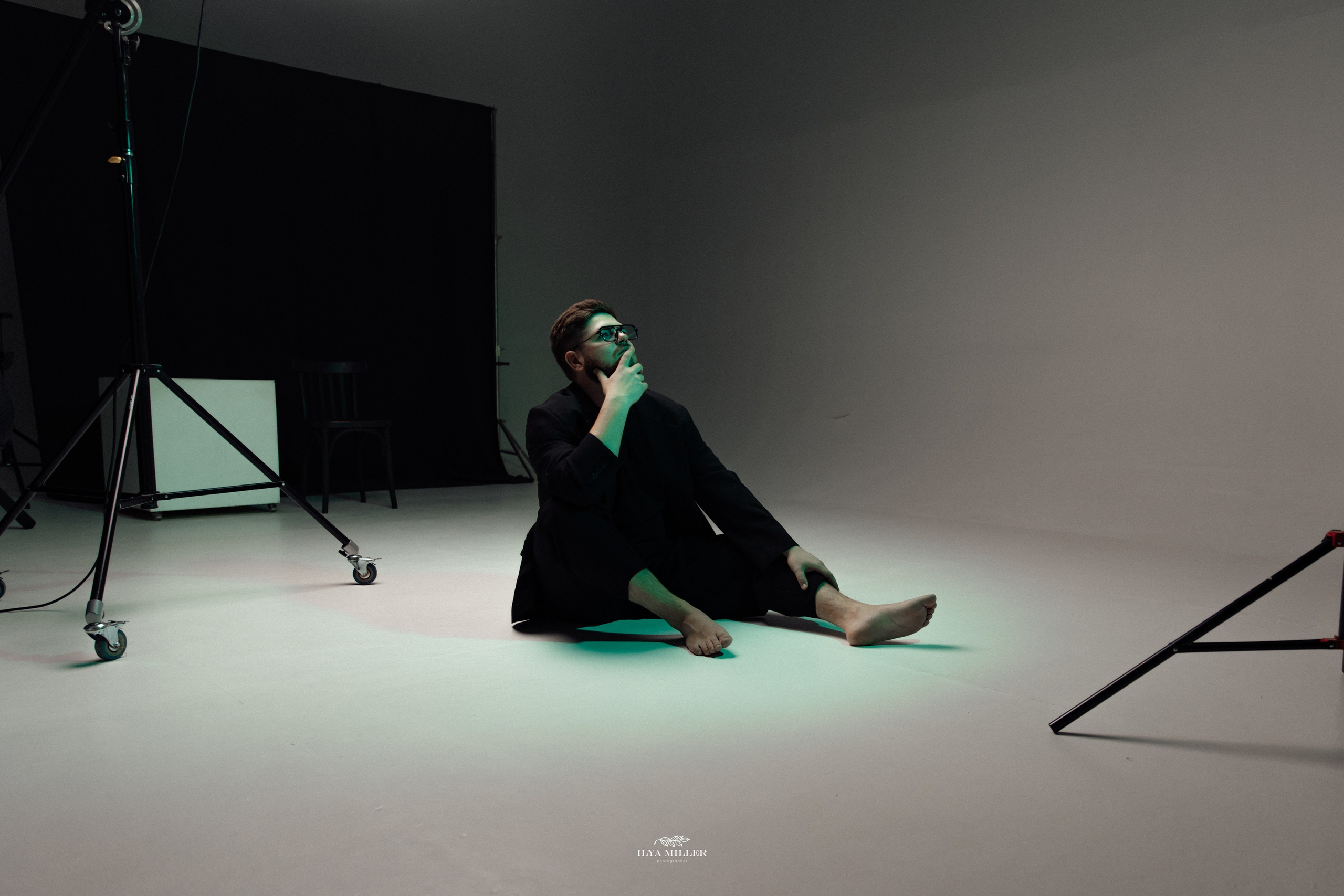 Контакты. Фотограф Калининград Илья Миллер