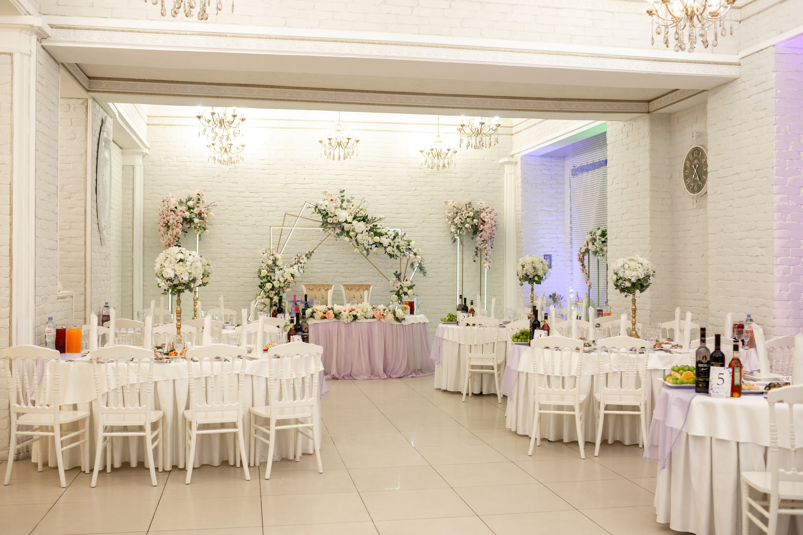 Свадьба в Петербурге в сентябре. Свадебный фотограф Кирилл Белый