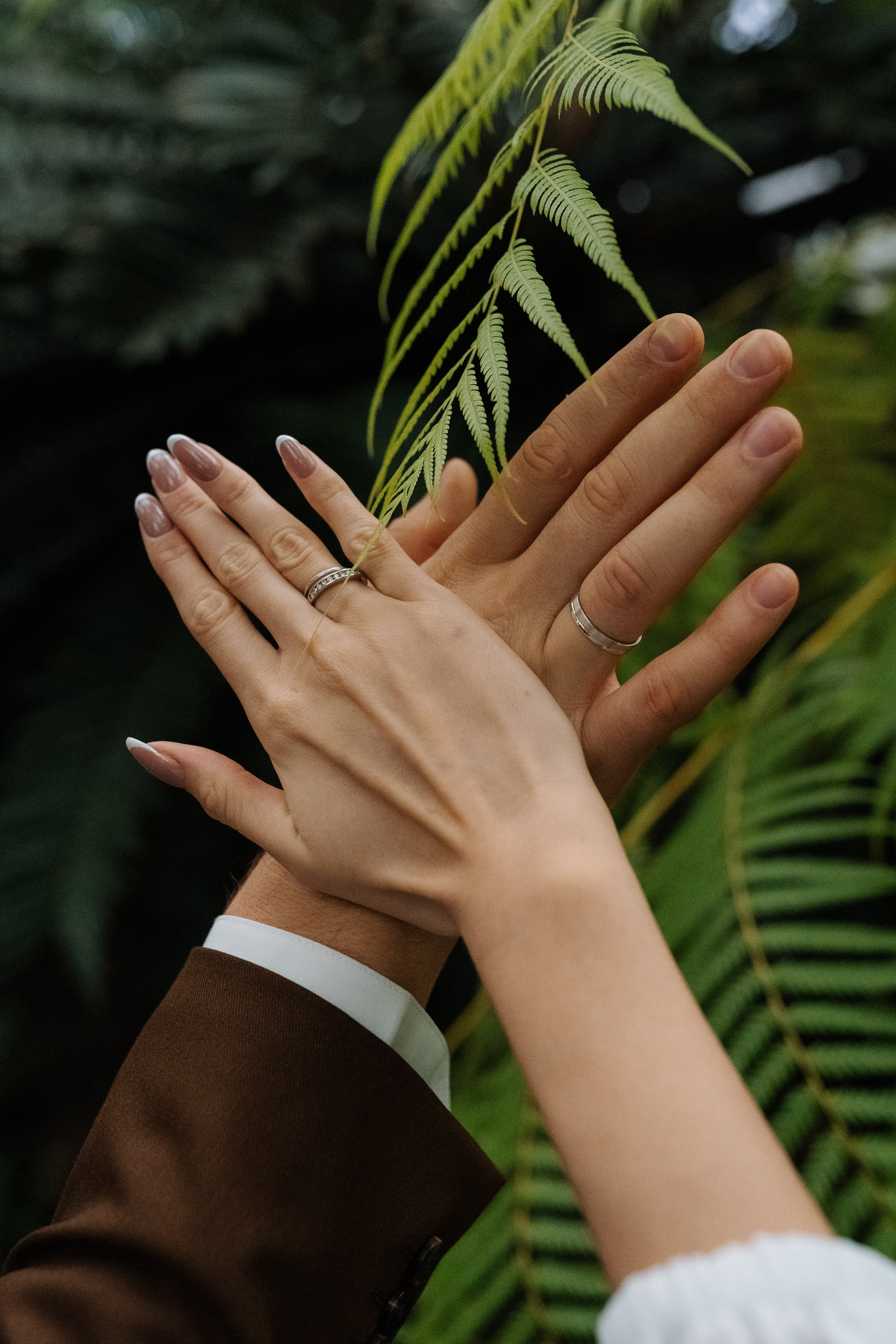 Свадебная фотосессия в оранжерее, Москва. Свадебный фотограф в Москве Анна Полушина