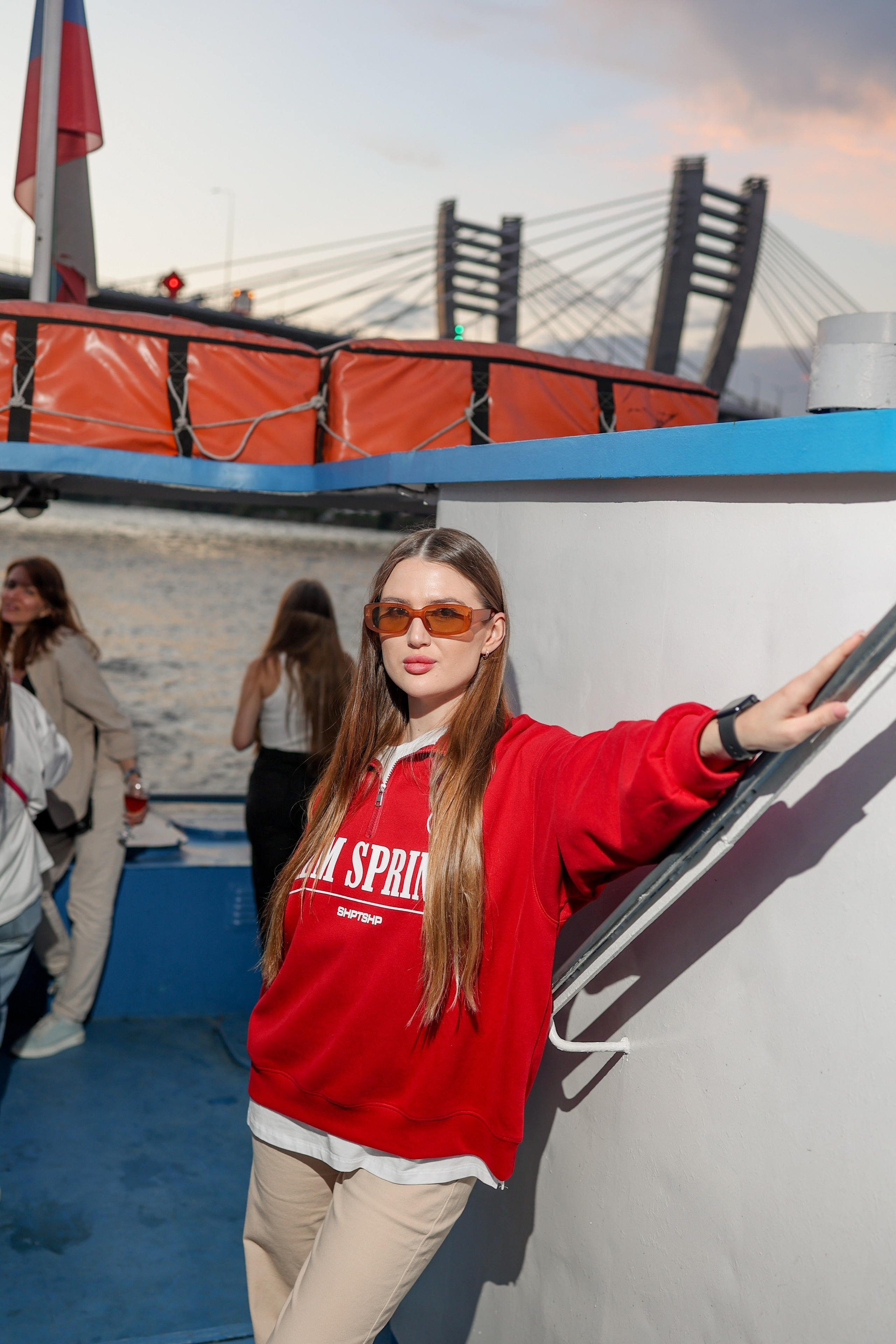 Gravity Project круизы. Репортажный и портретный фотограф в Санктпетербурге. Видиосъемка мероприятий в Санкт-Петербурге