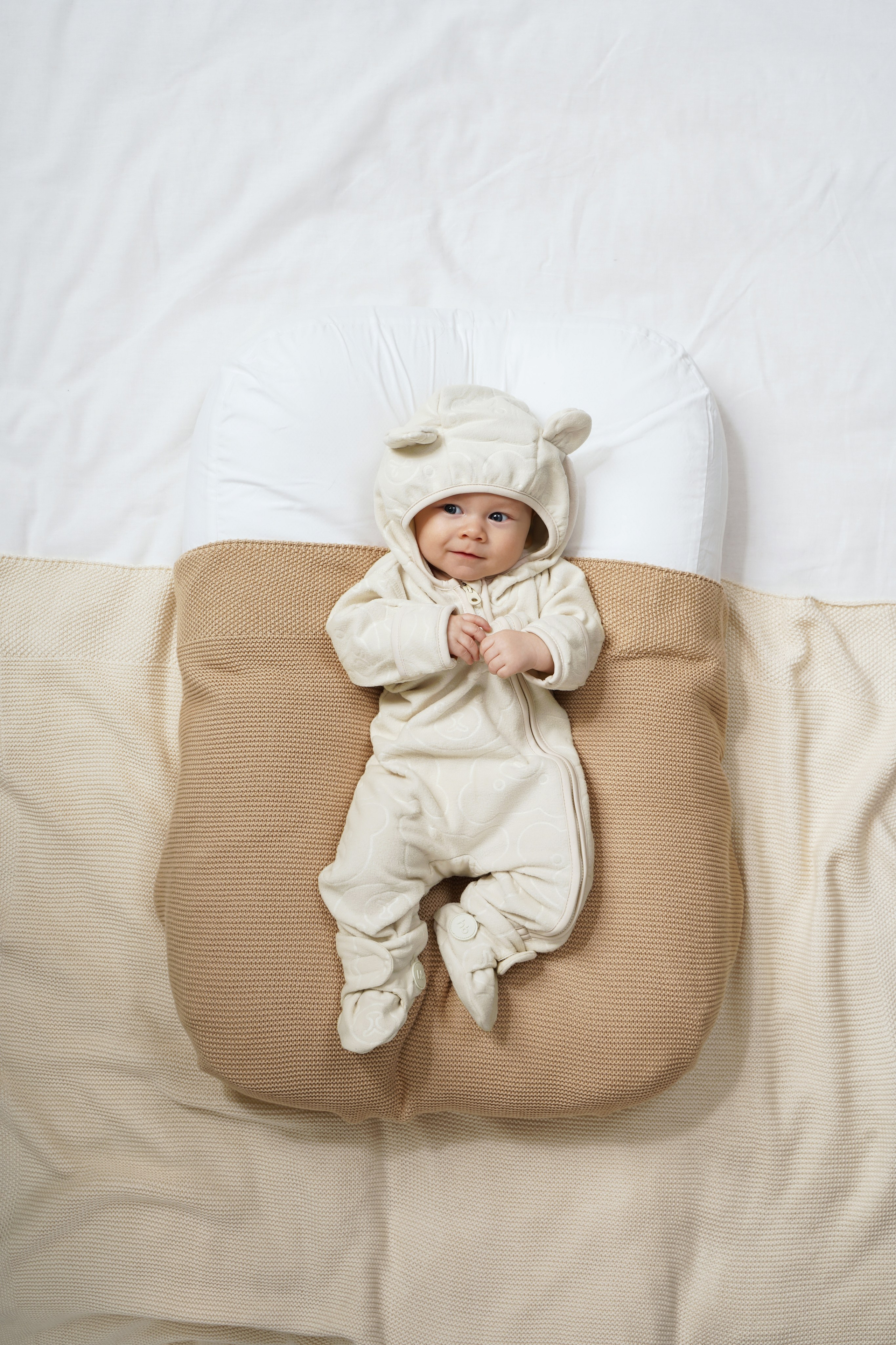 "Профессиональная детская фотосъемка для семейных портретов и воспоминаний""Высококачественная детская съемка новорожденных и малышей в студии""Рекламная детская фотосъемка для альбомов и подарков""Студийная детская съемка с креативными декорациями и позами""Коммерческая детская фотосъемка для маркетинга детских товаров""Фотография детской съемки с акцентом на эмоции и улыбки""Семейная детская съемка для портфолио и социальных сетей""Профессиональная детская фотосъемка с мягким освещением""Рекламные фото детской съемки для сайтов и брошюр""Высокоточная детская съемка для воспоминаний и презентаций""Детская фотосъемка высокого разрешения для семейных альбомов""Коммерческая детская съемка с фокусом на радость и развитие""Студийная фотосъемка детской съемки для брендов и маркетинга""Фотографии детской съемки для подарков и увеличения клиентов""Профессиональная детская съемка для каталогов и семейных историй" "Профессиональная каталожная фотосъемка товаров для e-commerce и интернет-магазинов""Высококачественная каталожная съемка одежды и аксессуаров с белым фоном""Рекламная каталожная фотосъемка для маркетинга продуктов и брендов""Студийная каталожная съемка с детальной проработкой текстур и материалов""Коммерческая каталожная фотосъемка для каталогов и онлайн-платформ""Фотография каталожной съемки с акцентом на дизайн и презентацию товаров""Предметная каталожная съемка для увеличения продаж в e-commerce""Профессиональная каталожная фотосъемка с использованием студийного освещения""Рекламные фото каталожной съемки для сайтов и социальных сетей""Высокоточная каталожная съемка товаров для презентаций и брошюр""Каталожная фотосъемка высокого разрешения для онлайн-магазинов""Коммерческая каталожная съемка с фокусом на качество и детализацию""Студийная каталожная фотосъемка для брендов и ритейла""Фотографии каталожной съемки для маркетинговых кампаний""Профессиональная каталожная съемка для каталогов и увеличения конверсии"