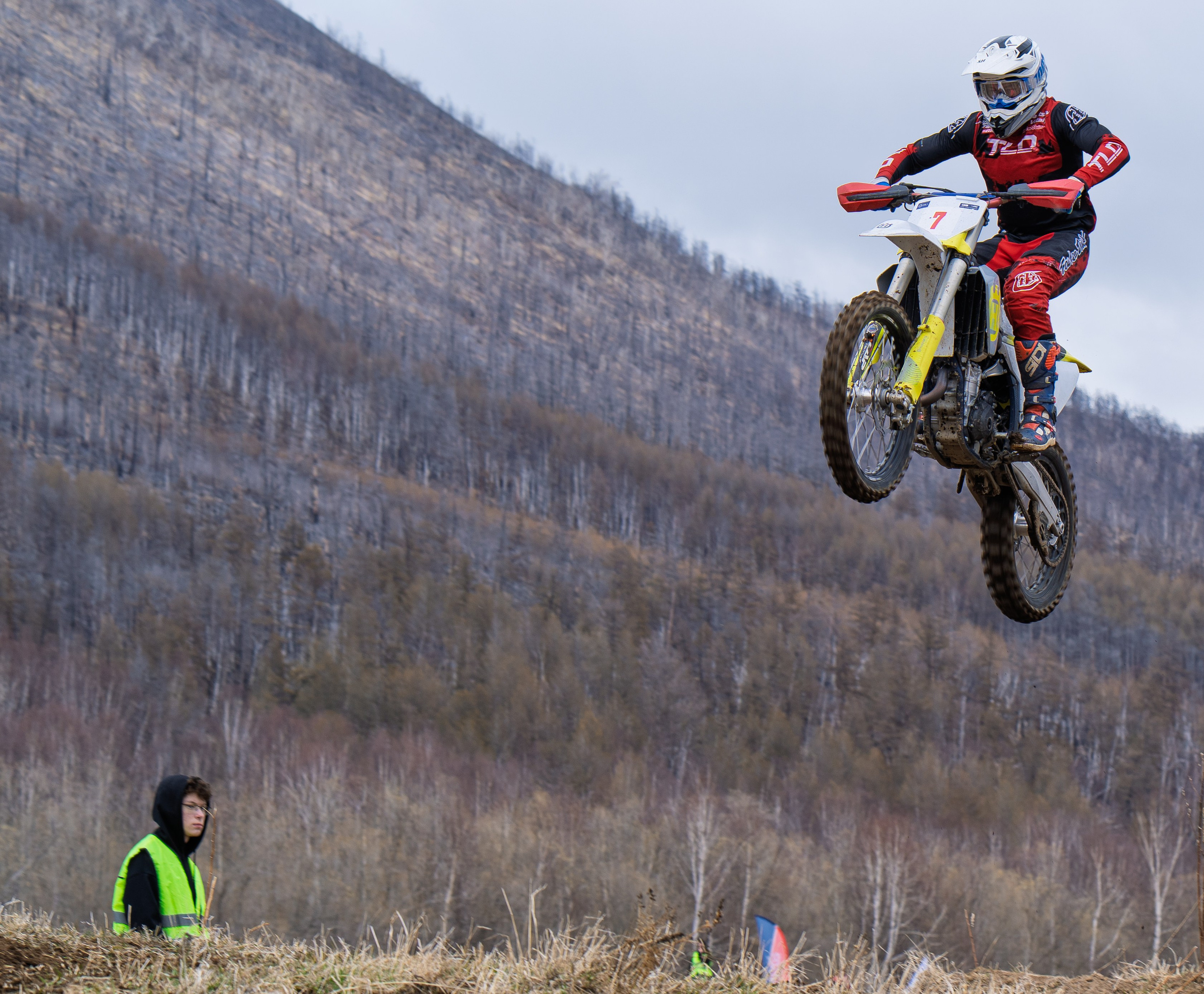 Мотогонки Эссо май 2025. Фотограф Ворошилов Дмитрий. Эссо. Камчатка