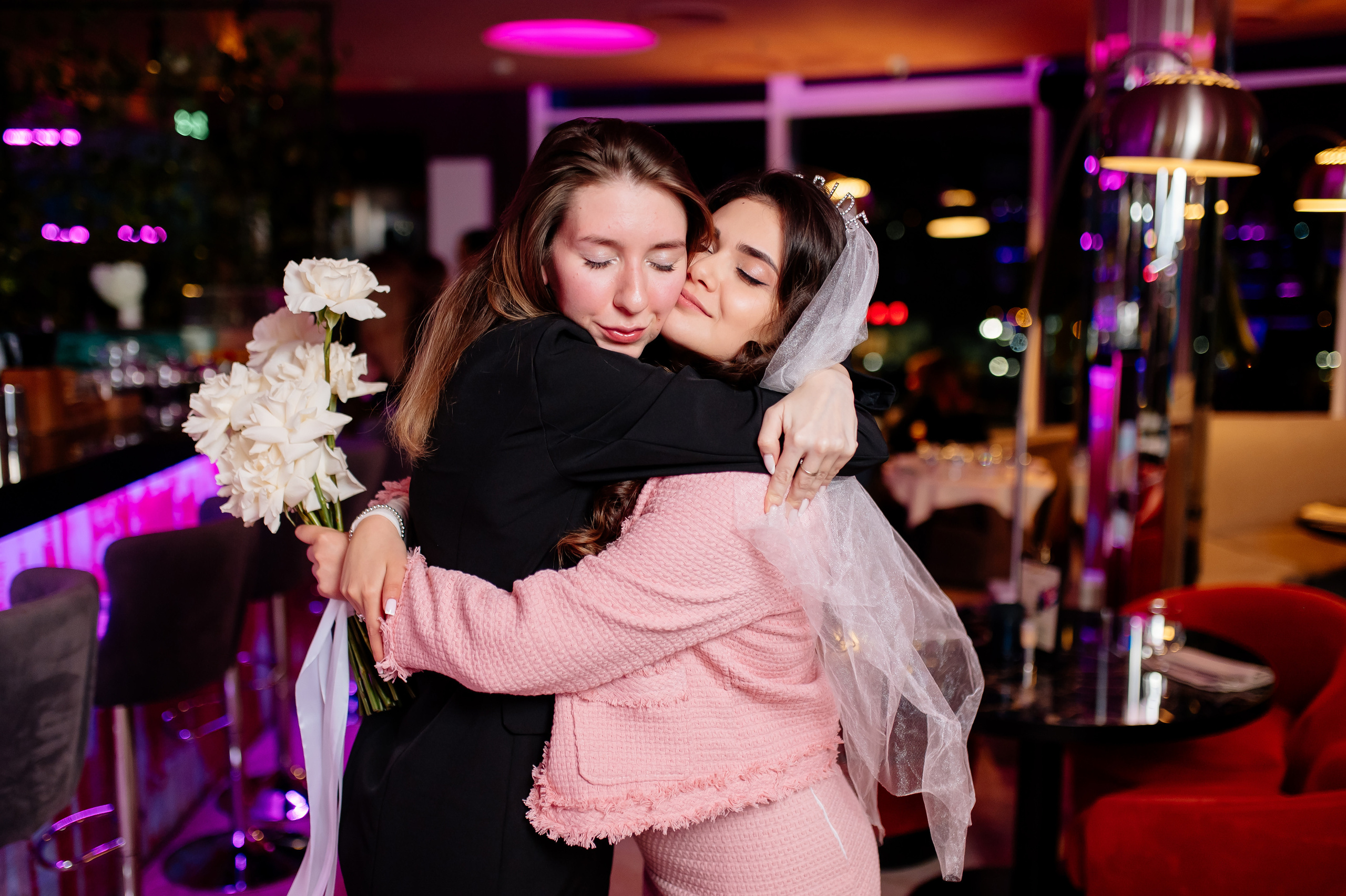 Девичник в «У себя 14». Свадебный и семейный фотограф в Сочи Никита Пищов