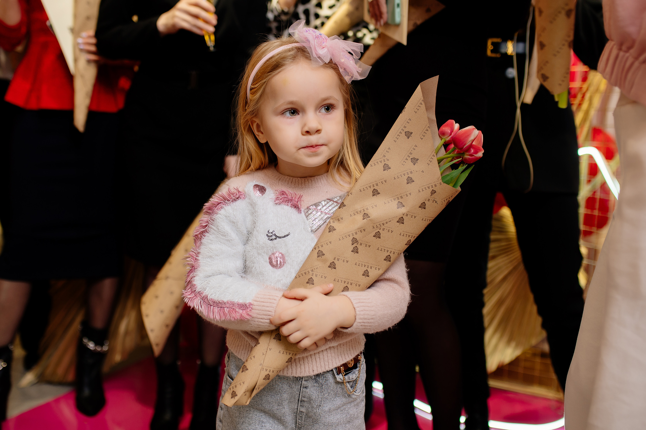 8 Марта в A.S. Realty. Свадебный и семейный фотограф в Сочи Никита Пищов