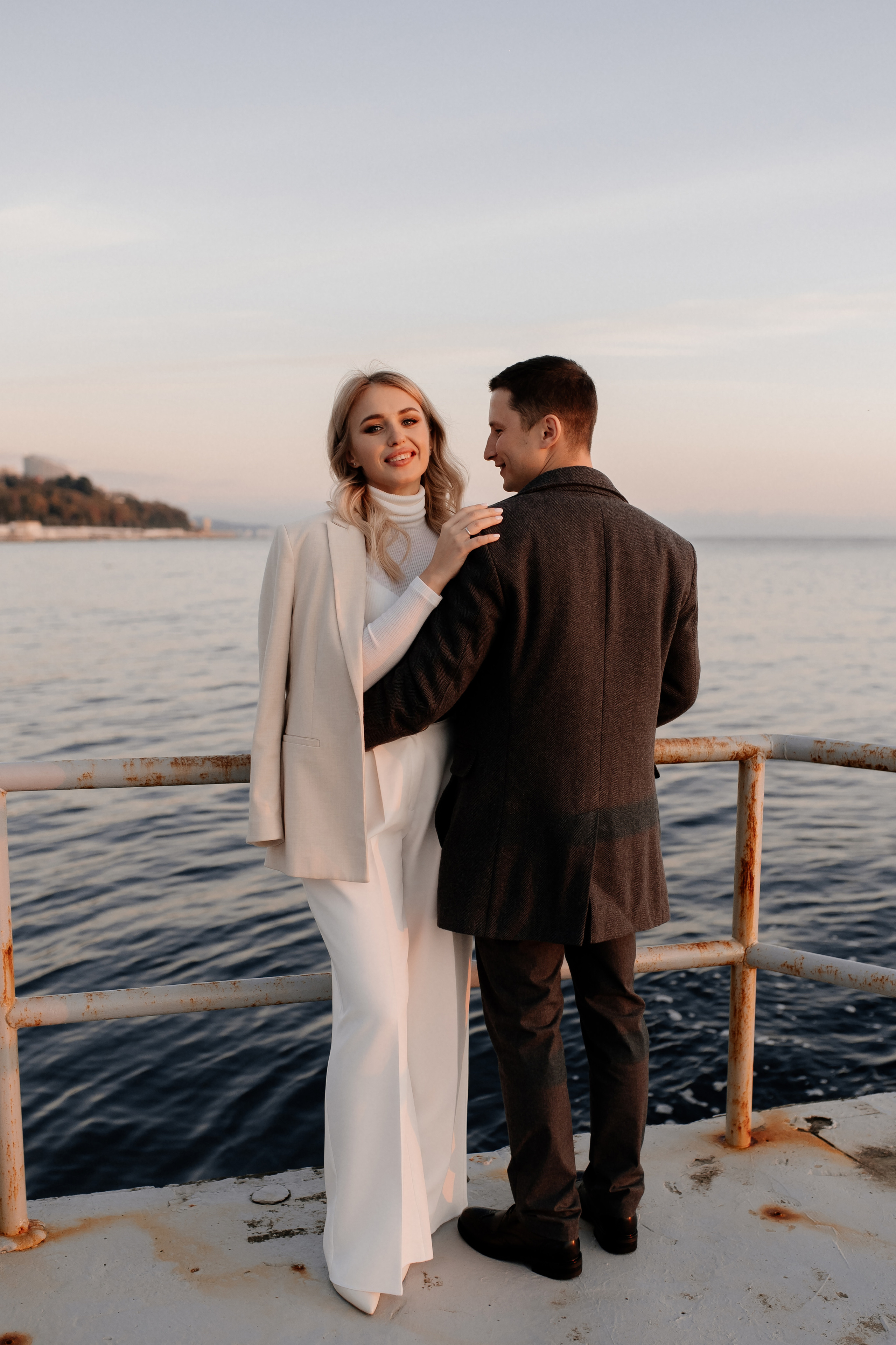 Свадебный вечер в кругу близких. Свадебный и семейный фотограф в Сочи Никита Пищов