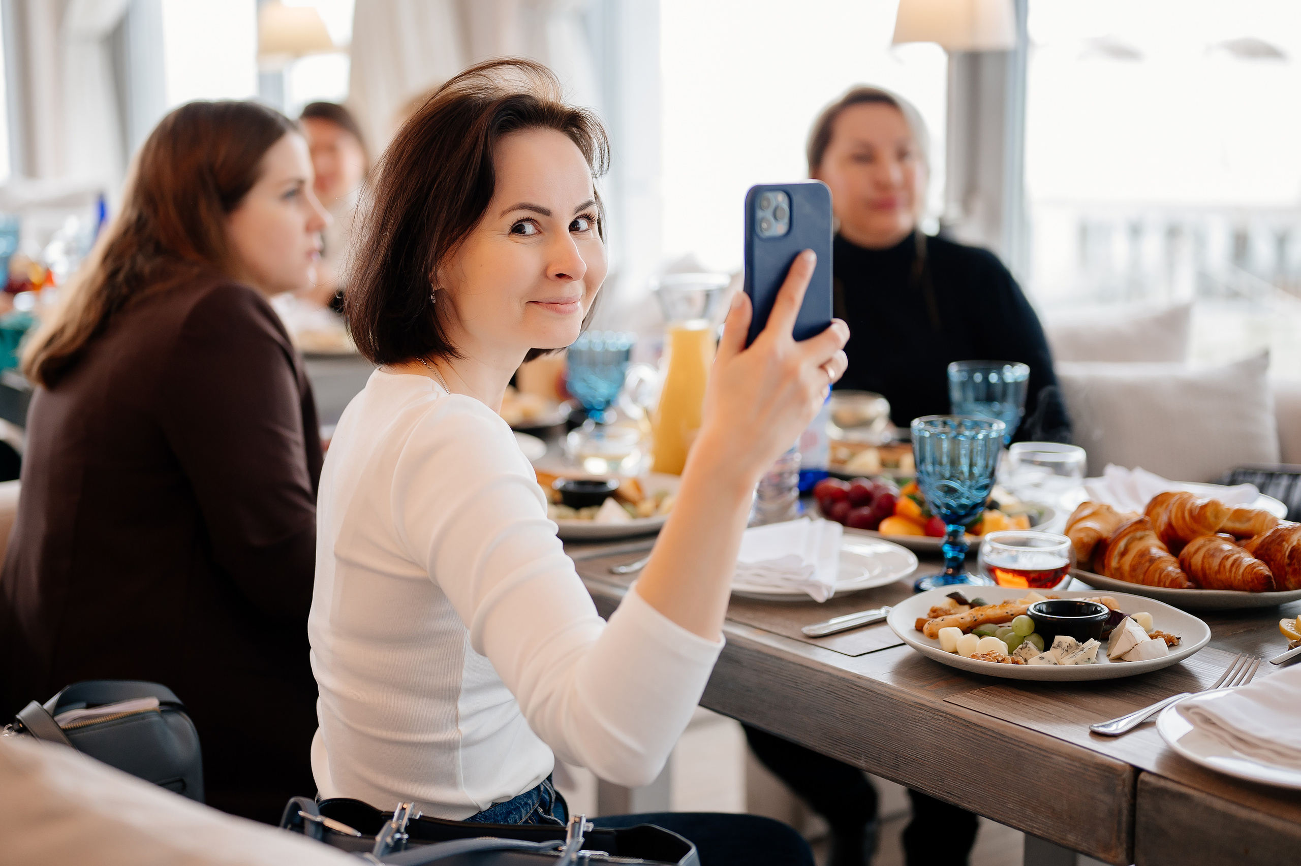 Завтрак EMG Sochi. Свадебный и семейный фотограф в Сочи Никита Пищов