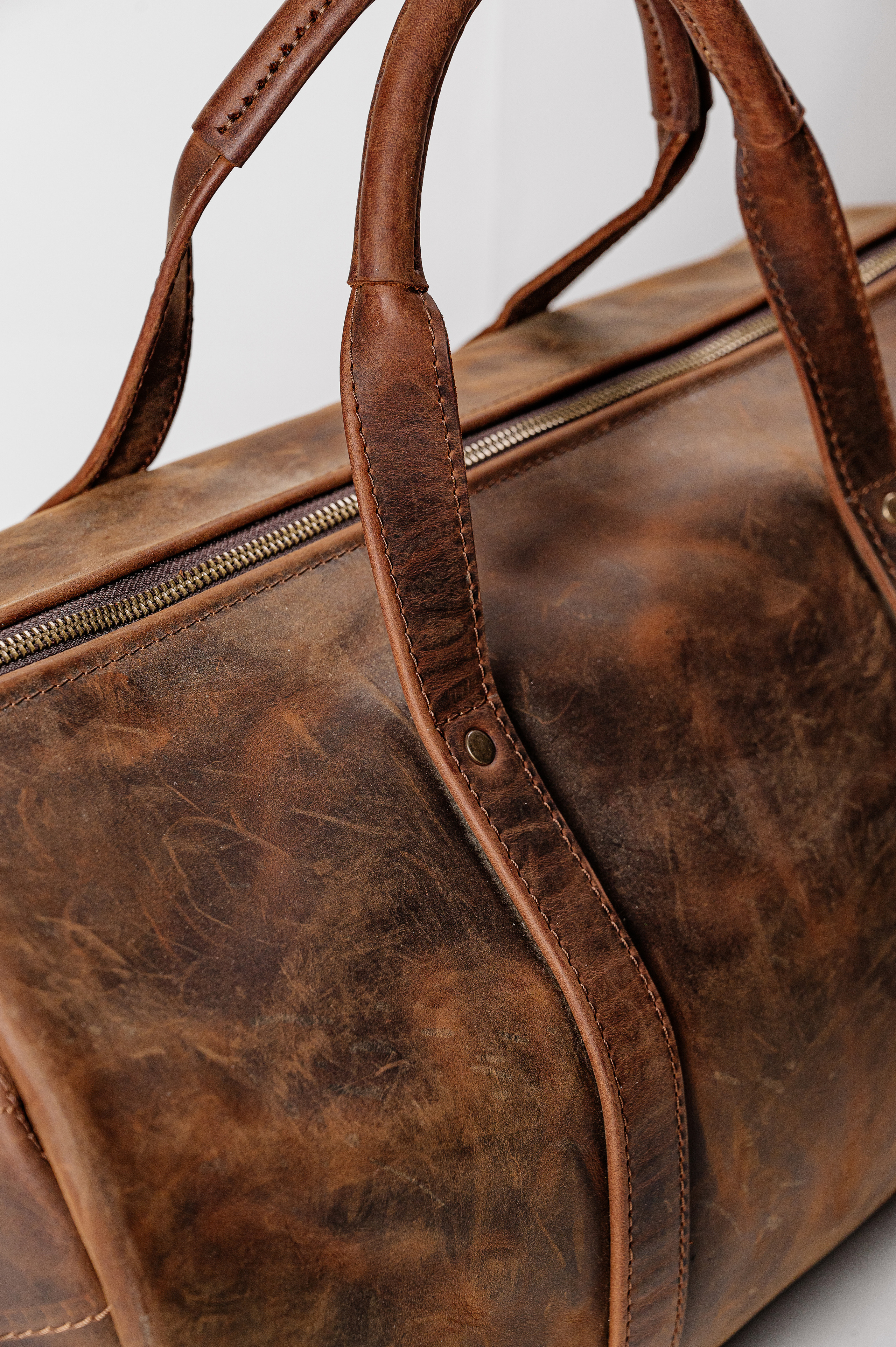 Каталог кожаных изделий MOKSA. Свадебный и семейный фотограф в Сочи Никита Пищов