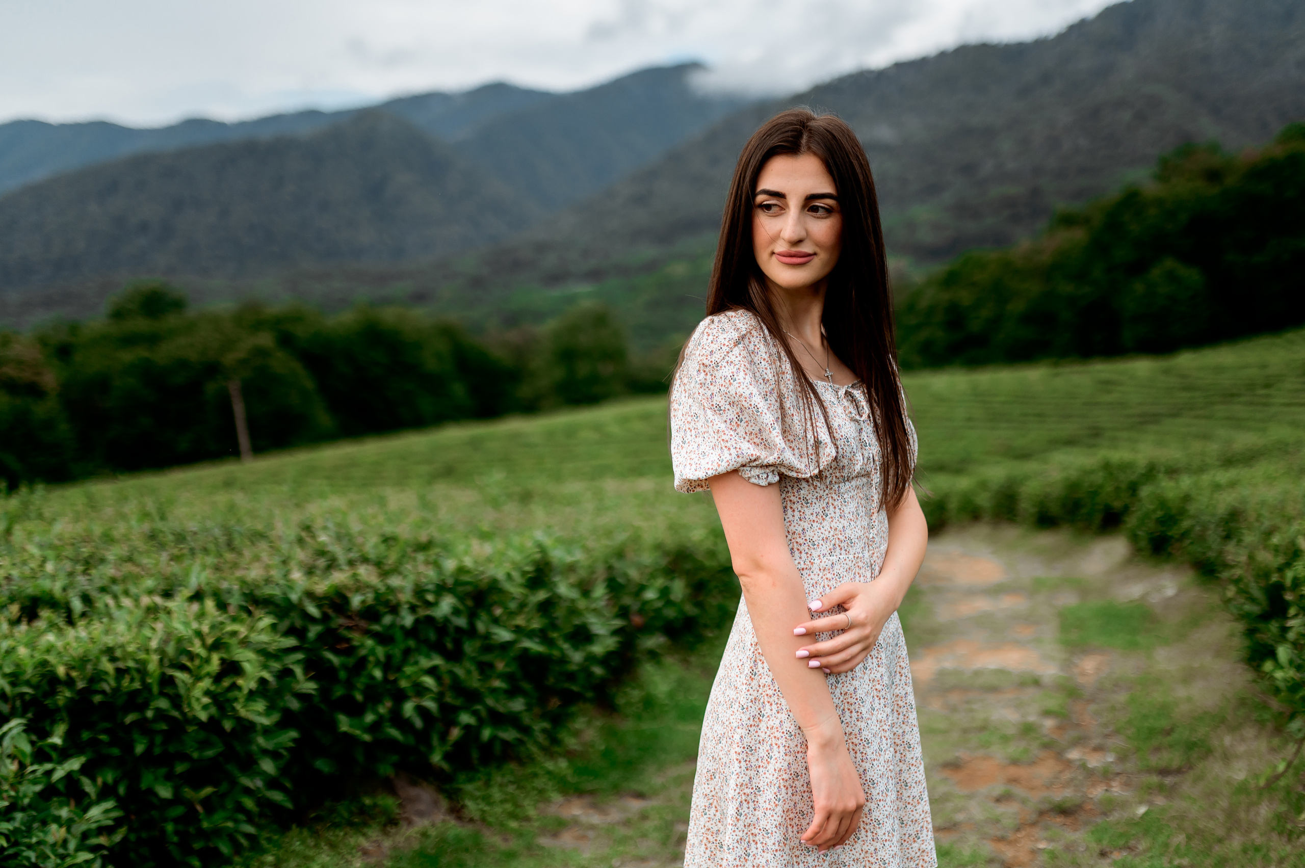 Женская фотосессия на Чайных плантациях. Свадебный и семейный фотограф в Сочи Никита Пищов