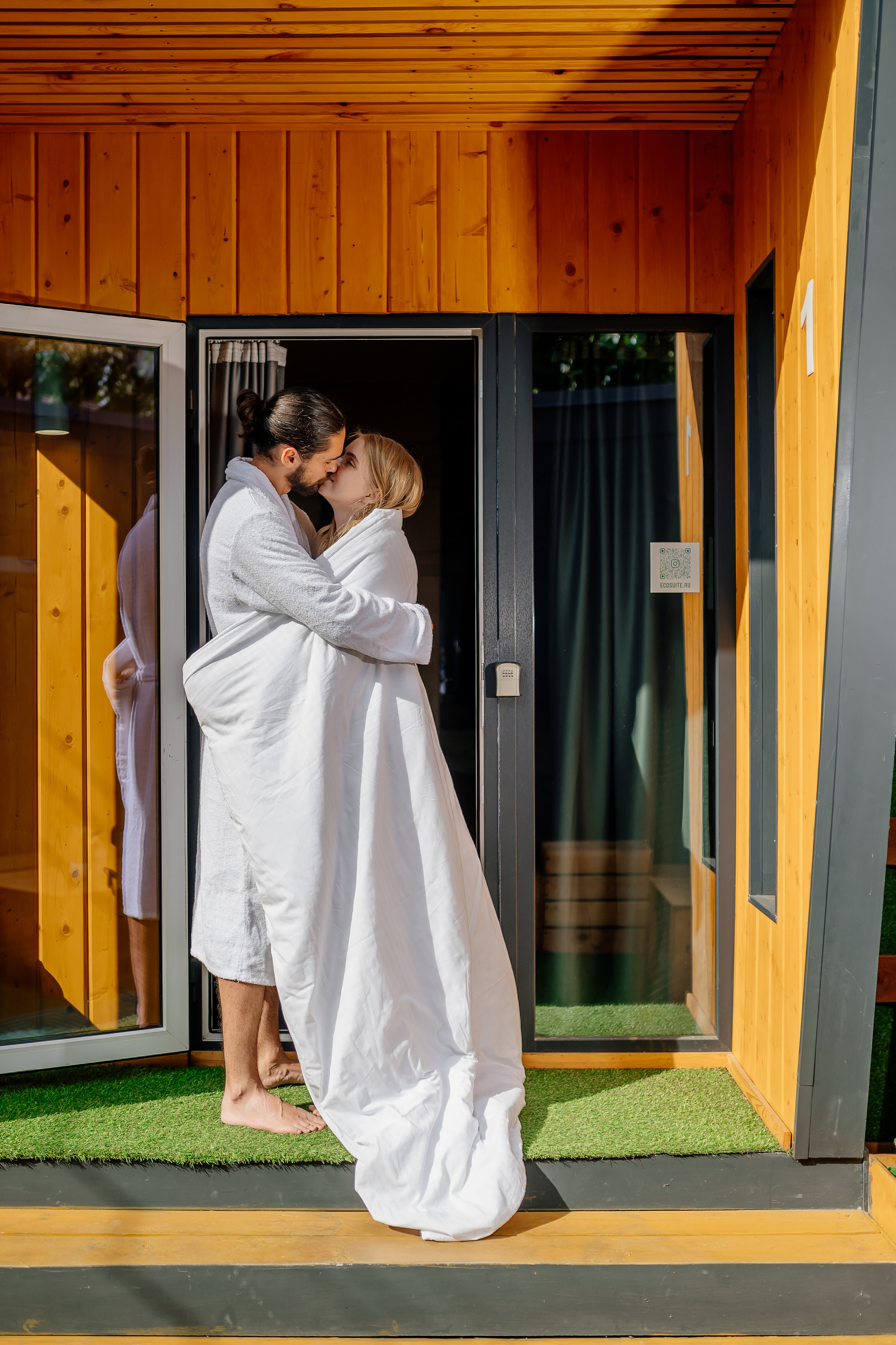 ECO SUITE. Свадебный и семейный фотограф в Сочи Никита Пищов