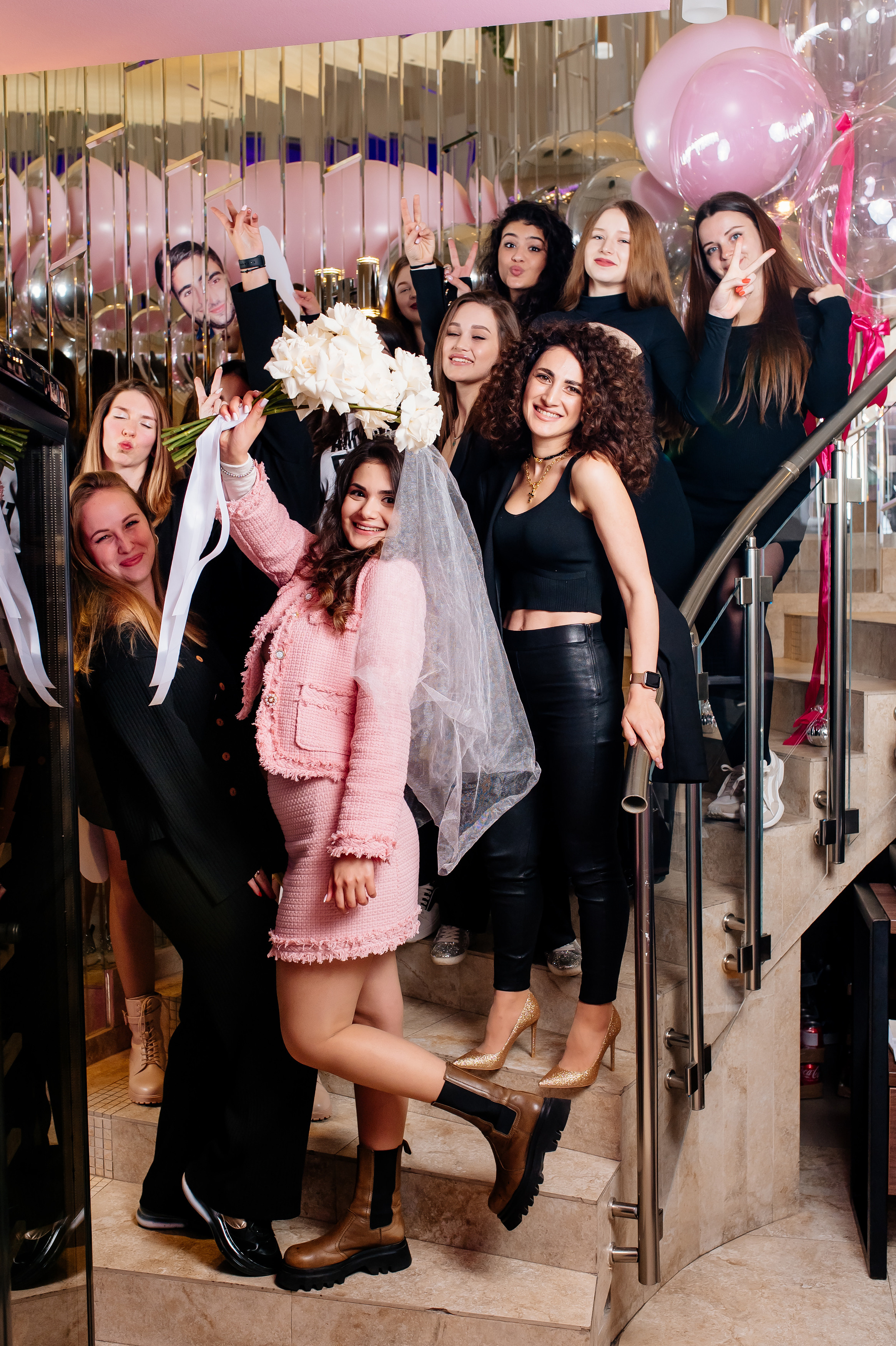 Девичник в «У себя 14». Свадебный и семейный фотограф в Сочи Никита Пищов