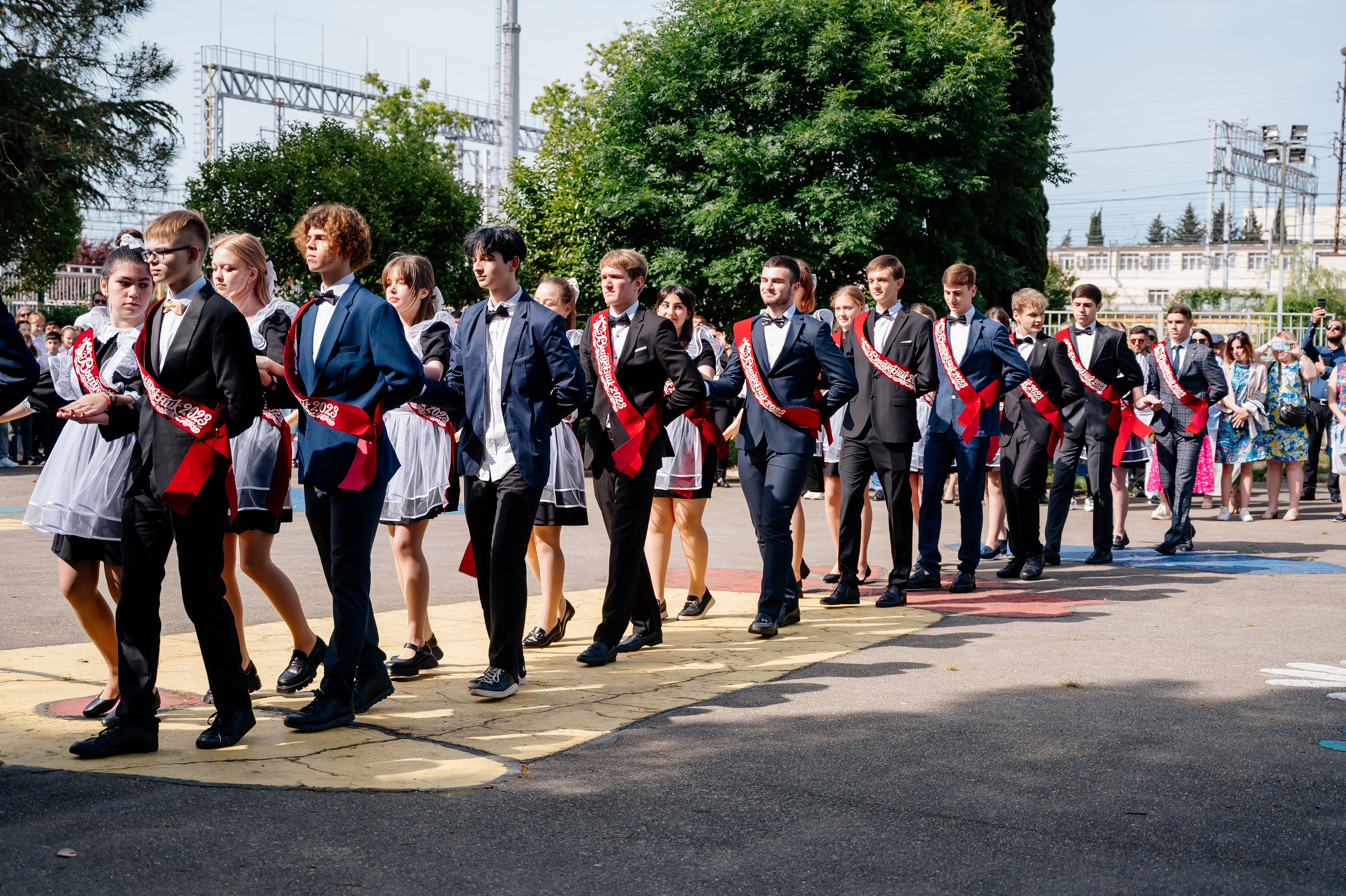 Последний звонок 2023. Свадебный и семейный фотограф в Сочи Никита Пищов
