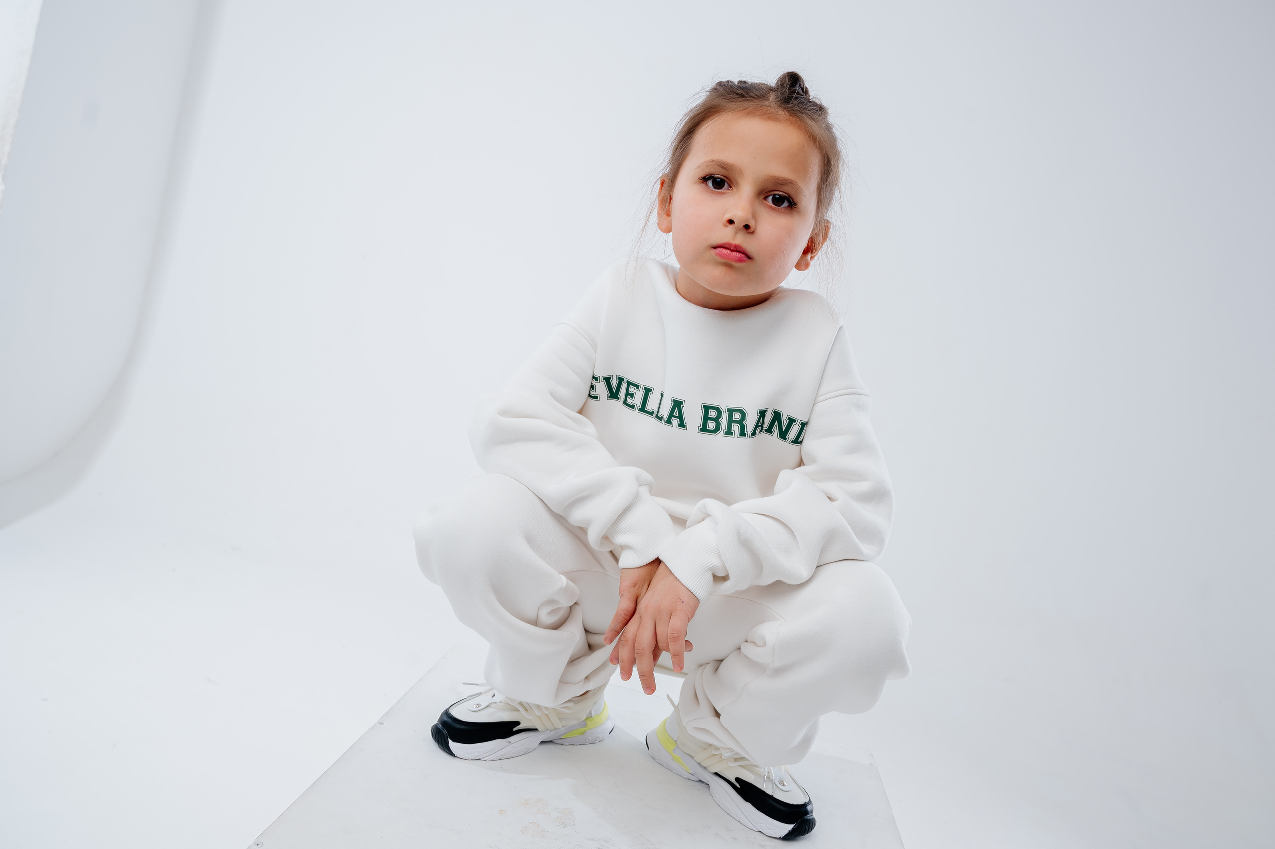 Каталог для Evella Brand. Свадебный и семейный фотограф в Сочи Никита Пищов