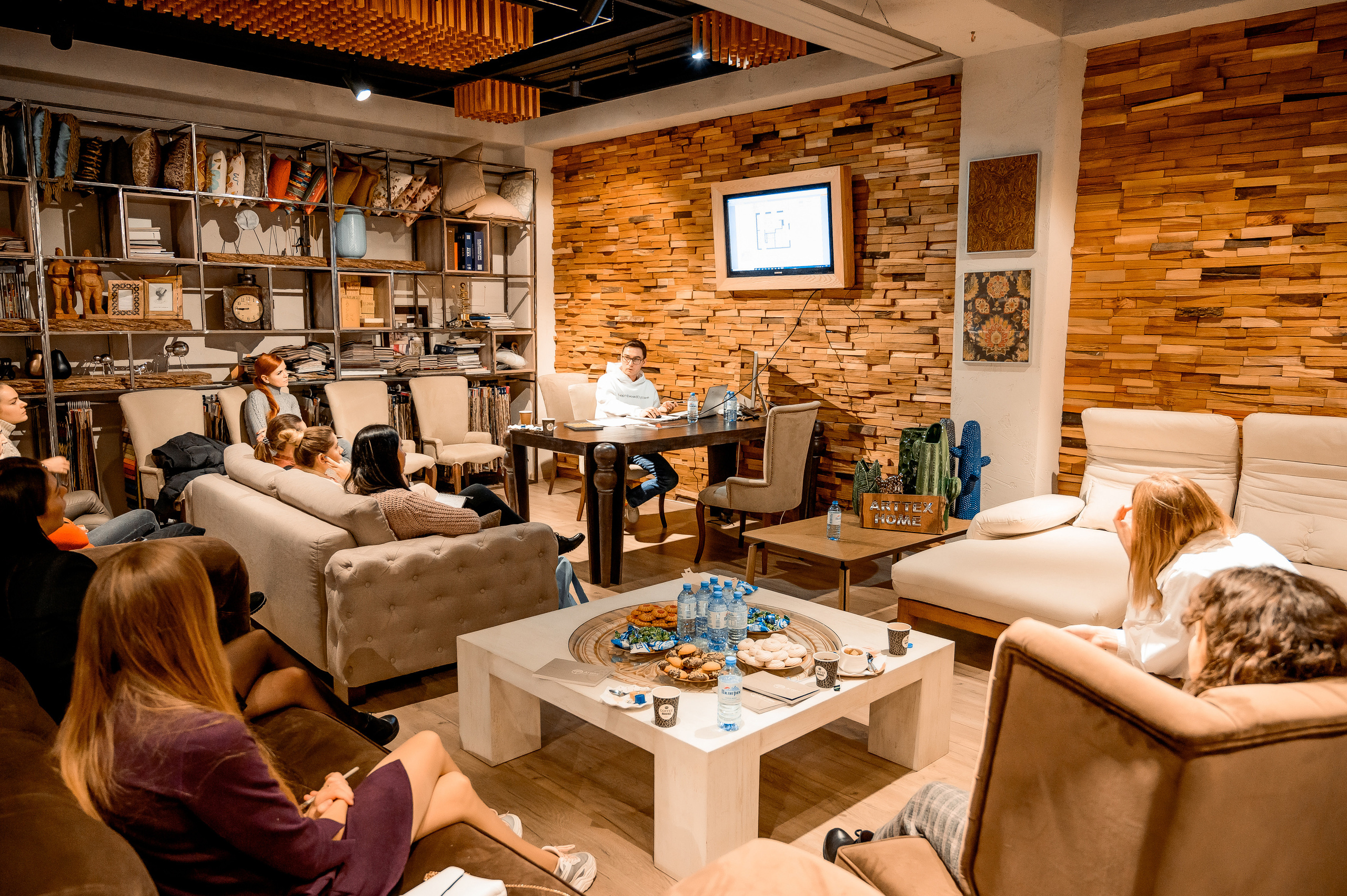 Собрание ARTTEX. Свадебный и семейный фотограф в Сочи Никита Пищов