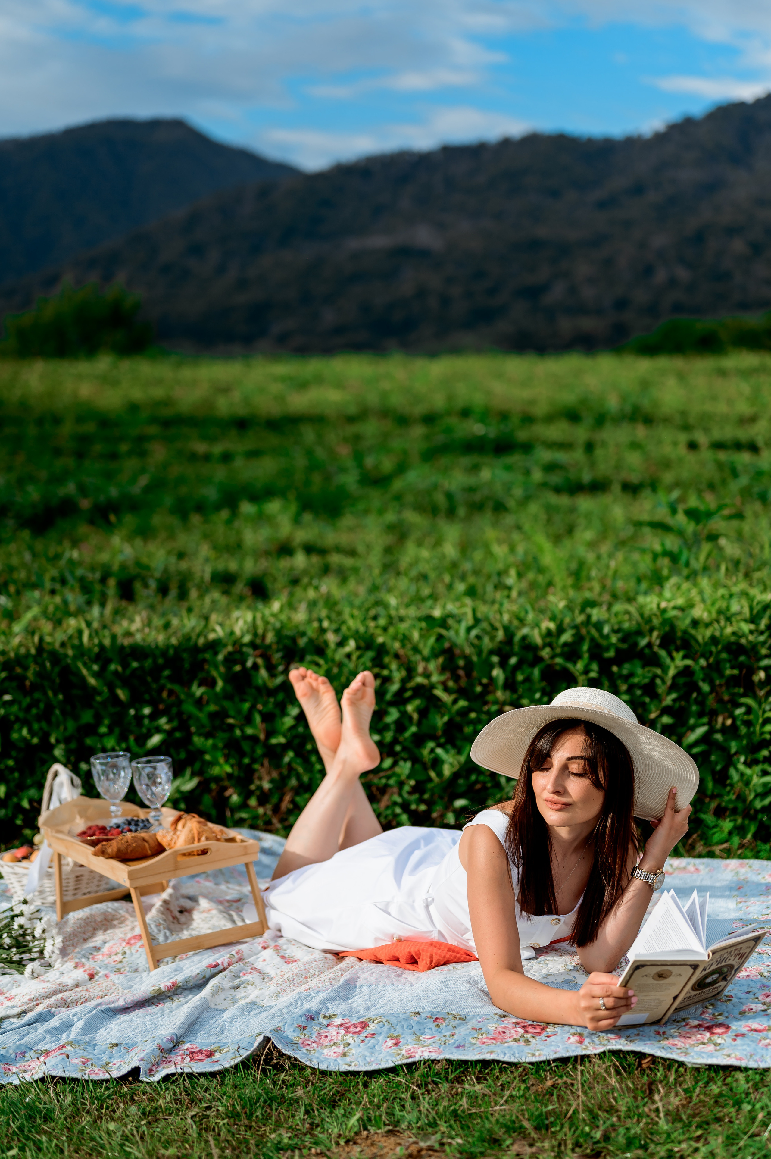 Женская фотосессия на Чайных плантациях. Свадебный и семейный фотограф в Сочи Никита Пищов